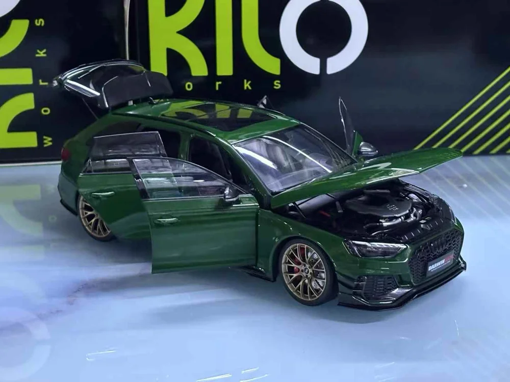 KiloWorks 1/18 Audi RS4 Avant DarwinPro Green — SIX6PEED