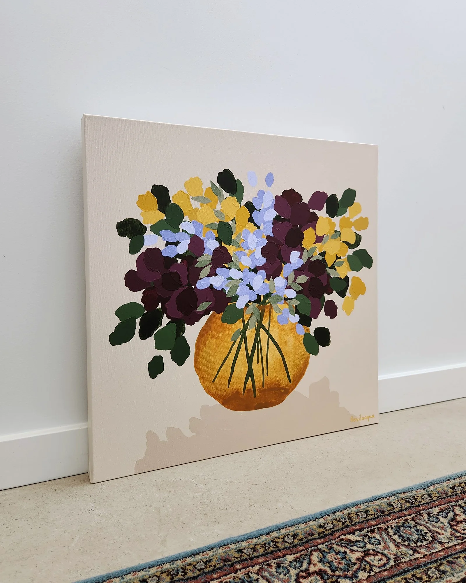 AF_Holding Soft Light_3.jpg