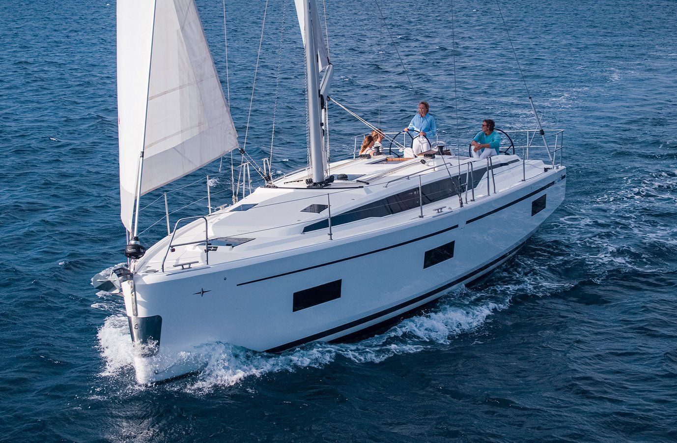 Bavaria C42
Utställare: Bavaria
