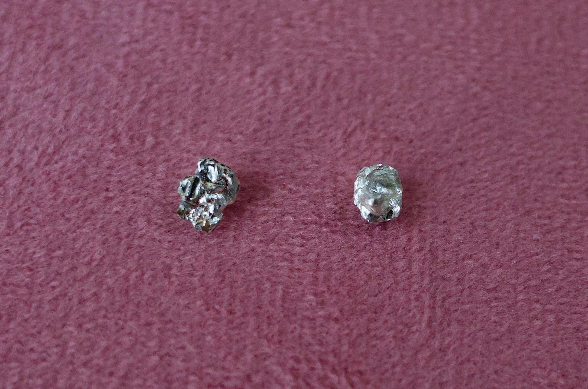 Asteroid studs 1