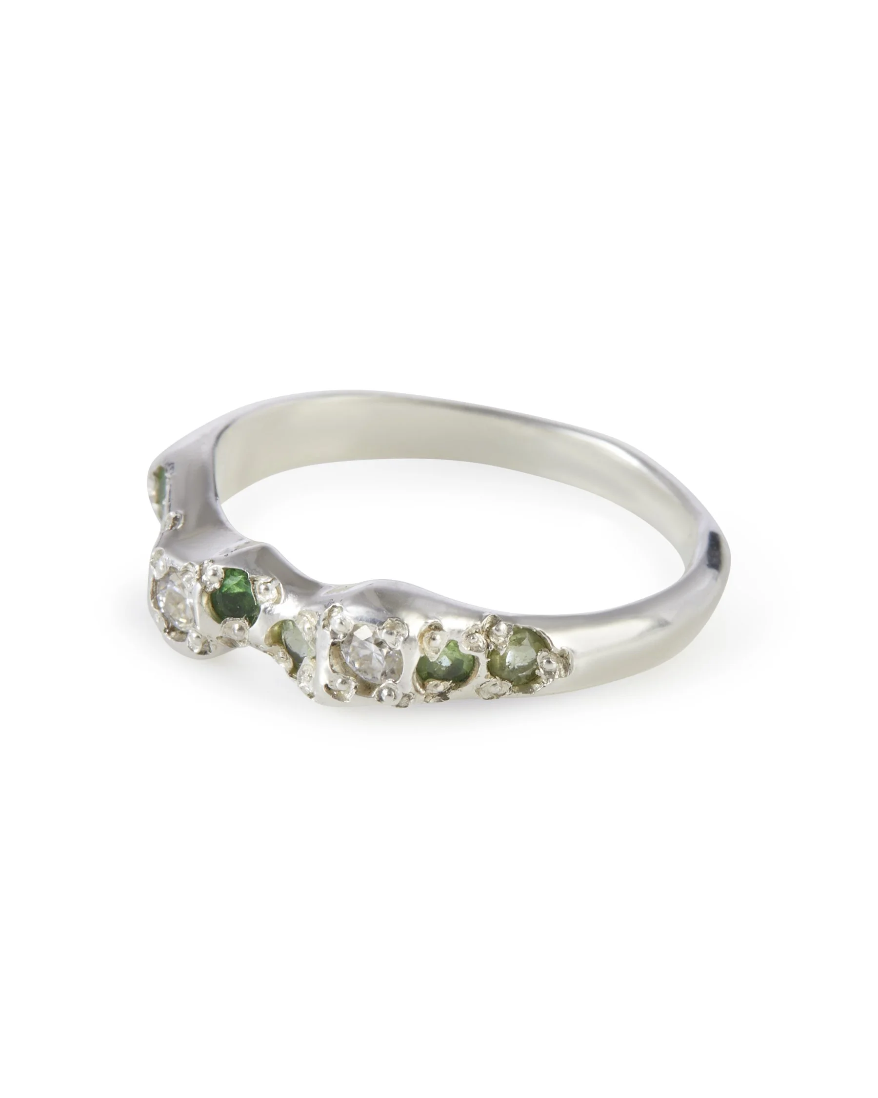 Side view of the Leaf Green Mini Band featuring peridot, tsavorite garnet and lab grown moissanite in sterling silver.
