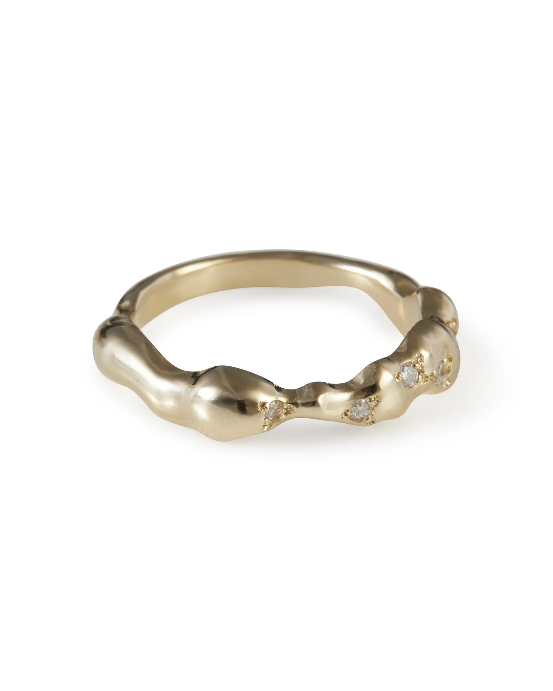 Angled view of the Sparkle Vita Band featuring sparkling lab grown moissanite in 9ct yellow gold.