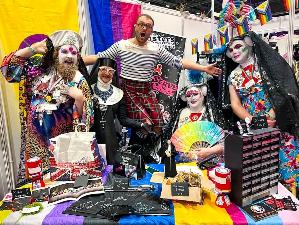 2024, Nuns having fun at DragCon