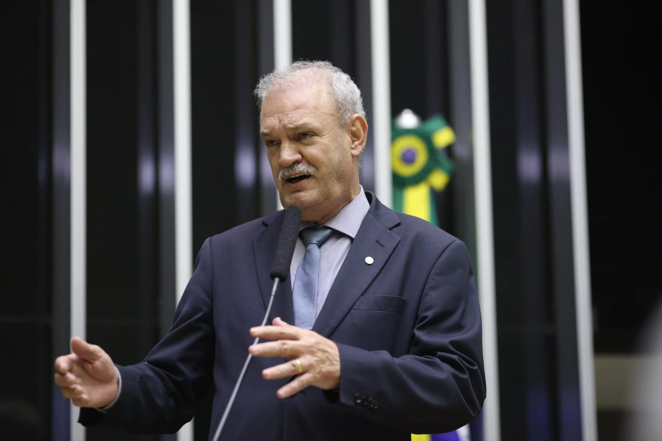 Geraldo Resende Homenageia Dourados em pronunciamento na Câmara dos Deputados