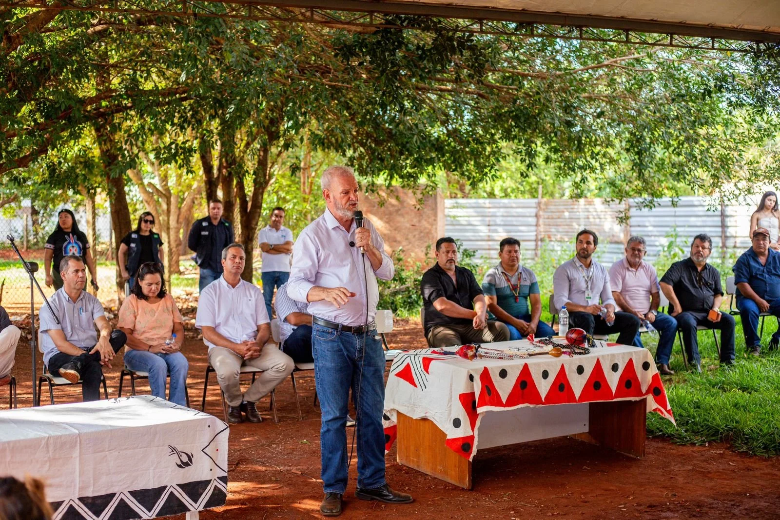 Começa construção de unidades de saúde na Reserva Indígena; Geraldo anuncia duas creches