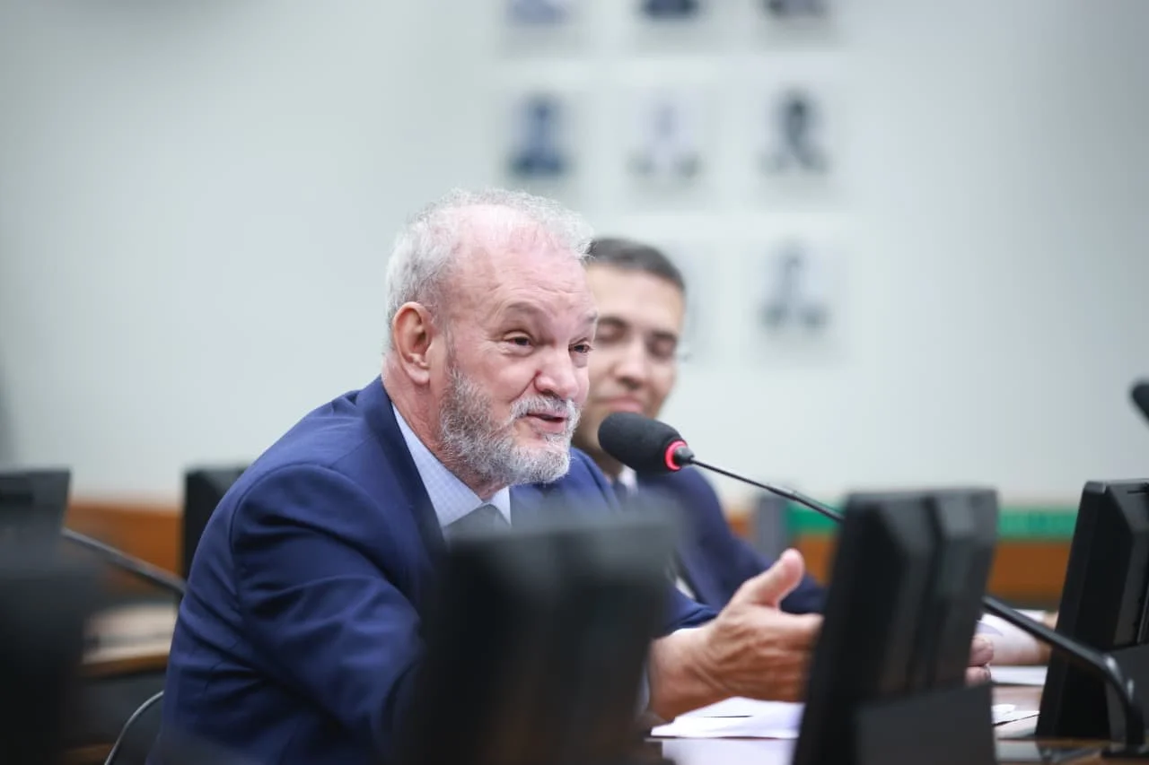 Mais consulta e melhor acesso ao SUS Geraldo Resende viabiliza R$ 26,6 milhões para equipar UBS e garantir transporte de pacientes em MS