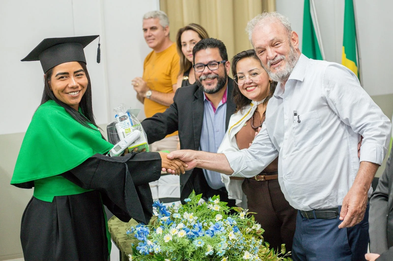 Geraldo Resende celebra certificação de 37cuidadores de idosos no IFMS de Dourados