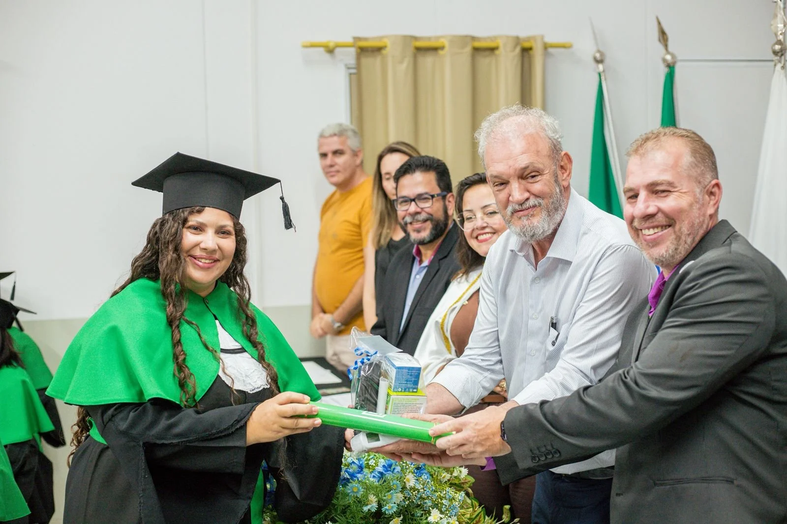 Formatura de cuidador de idosos marca agenda de Geraldo Resende em Três Lagoas