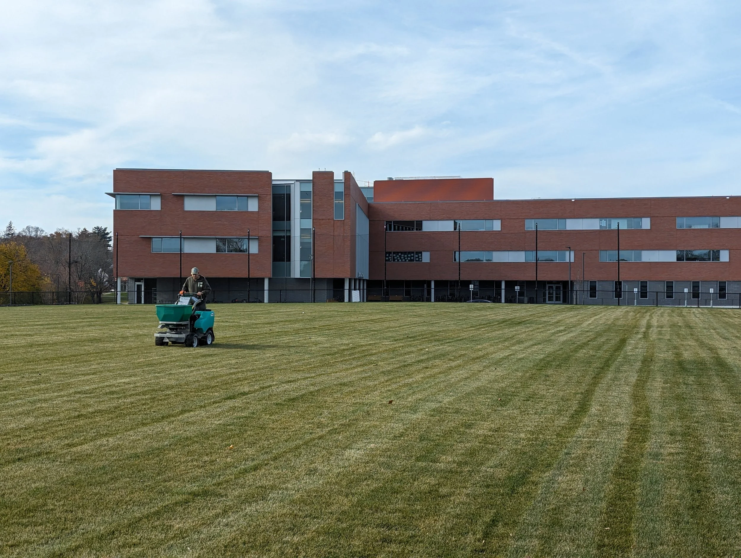 PXL_20231117_155428920 (1).jpg