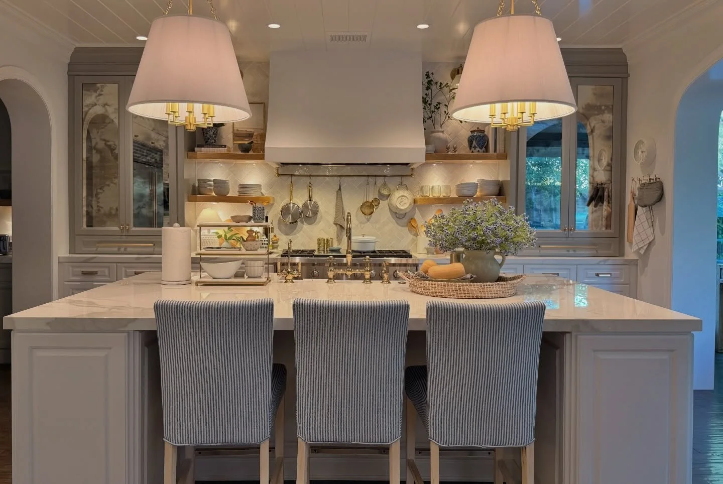 I&rsquo;ve been meaning to do this for a while, friends. I finally organized the things I used on my own home remodel along with some great finds/favorites all in one place. 

Instead of hunting through old posts or DMs, everything is now grouped cle