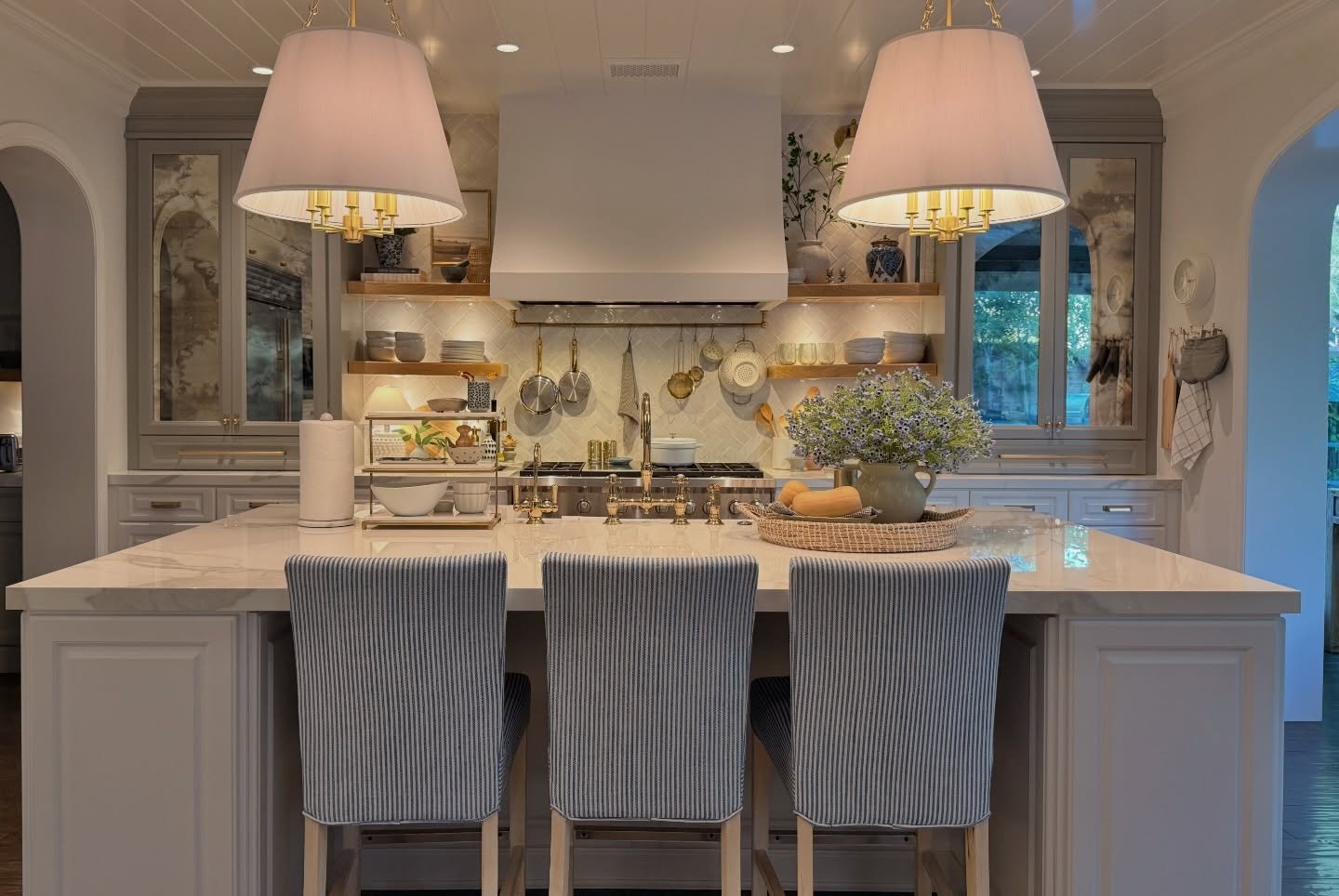 I&rsquo;ve been meaning to do this for a while, friends. I finally organized the things I used on my own home remodel along with some great finds/favorites all in one place. 

Instead of hunting through old posts or DMs, everything is now grouped cle