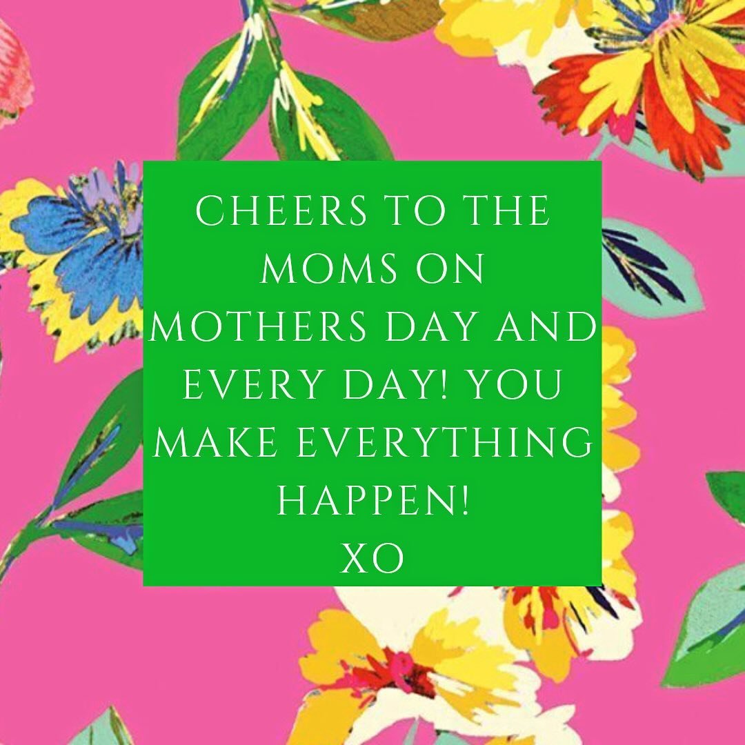 What would we even do without the Moms?💕