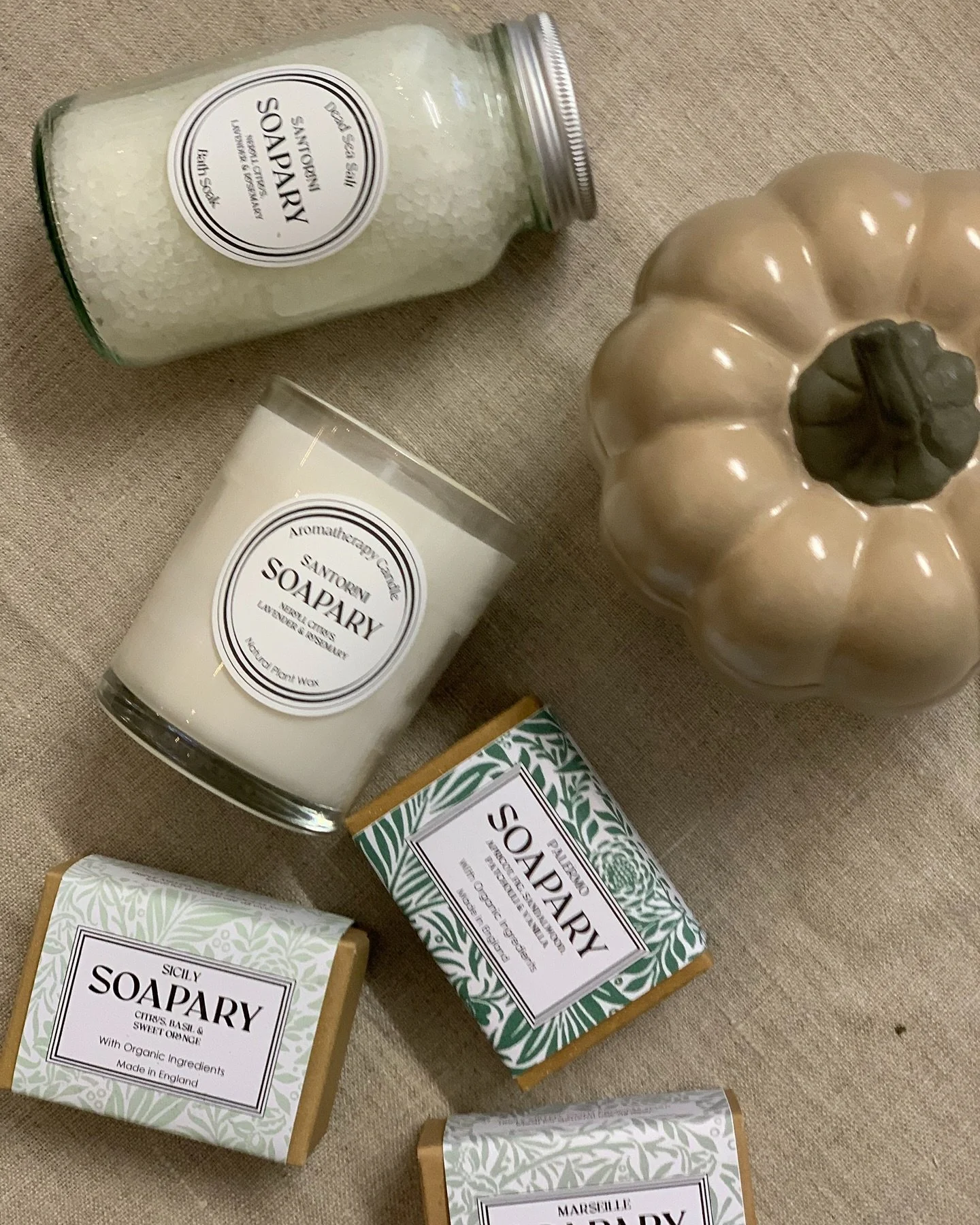 Autumn has arrived at Soapary π
One of our favourite seasons — a time for calm, cosiness, and the lovely feel of home.
We’ve been blending a few beautiful new scents and filling the shop with gentle fragrances for the season. Everything