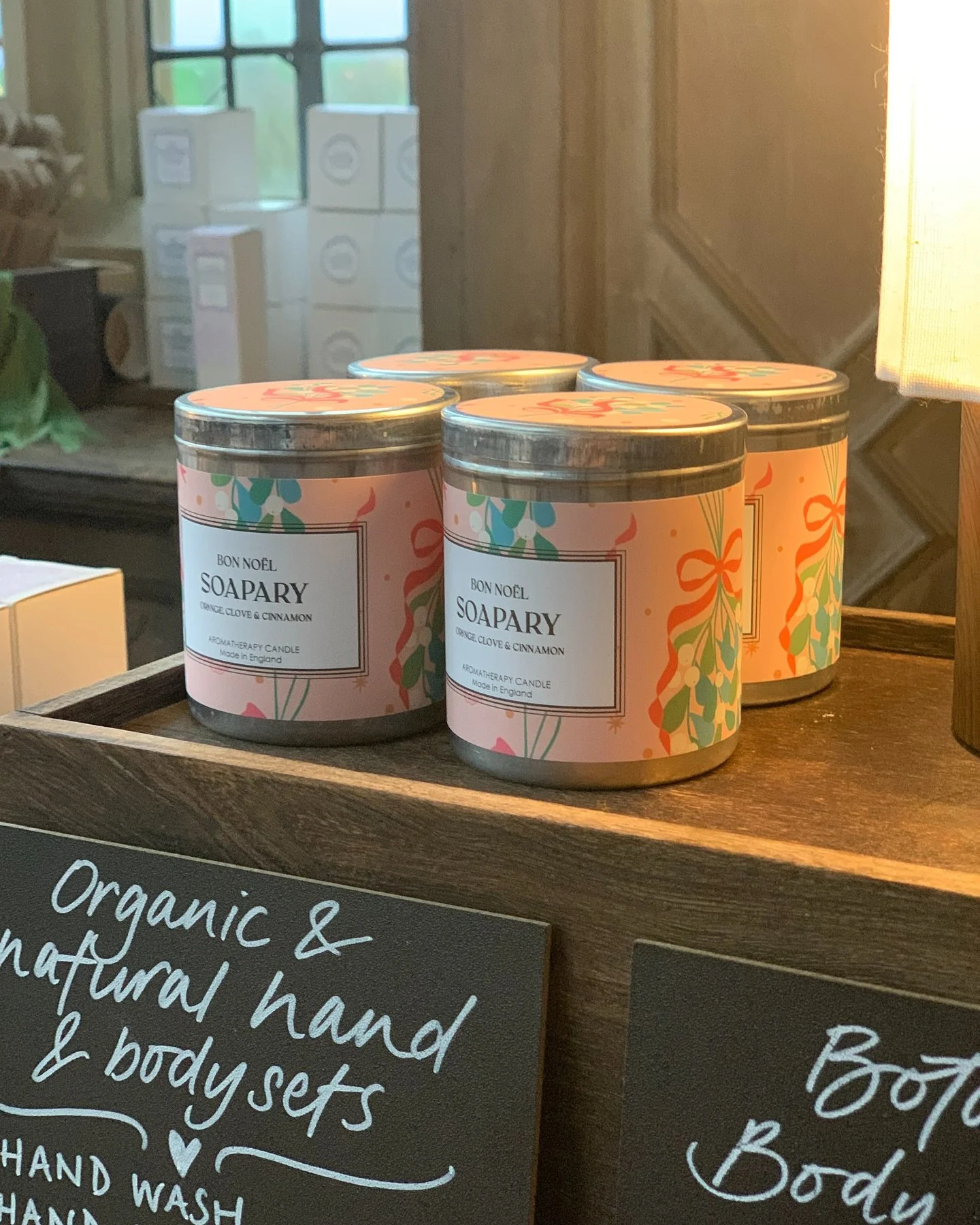 We can&rsquo;t wait to welcome you to Haddon Hall this week ✨
You&rsquo;ll find us there Wednesday to Sunday, surrounded by the most magical setting &mdash; the perfect place to begin your Christmas shopping.

We&rsquo;ve been working on our Christma