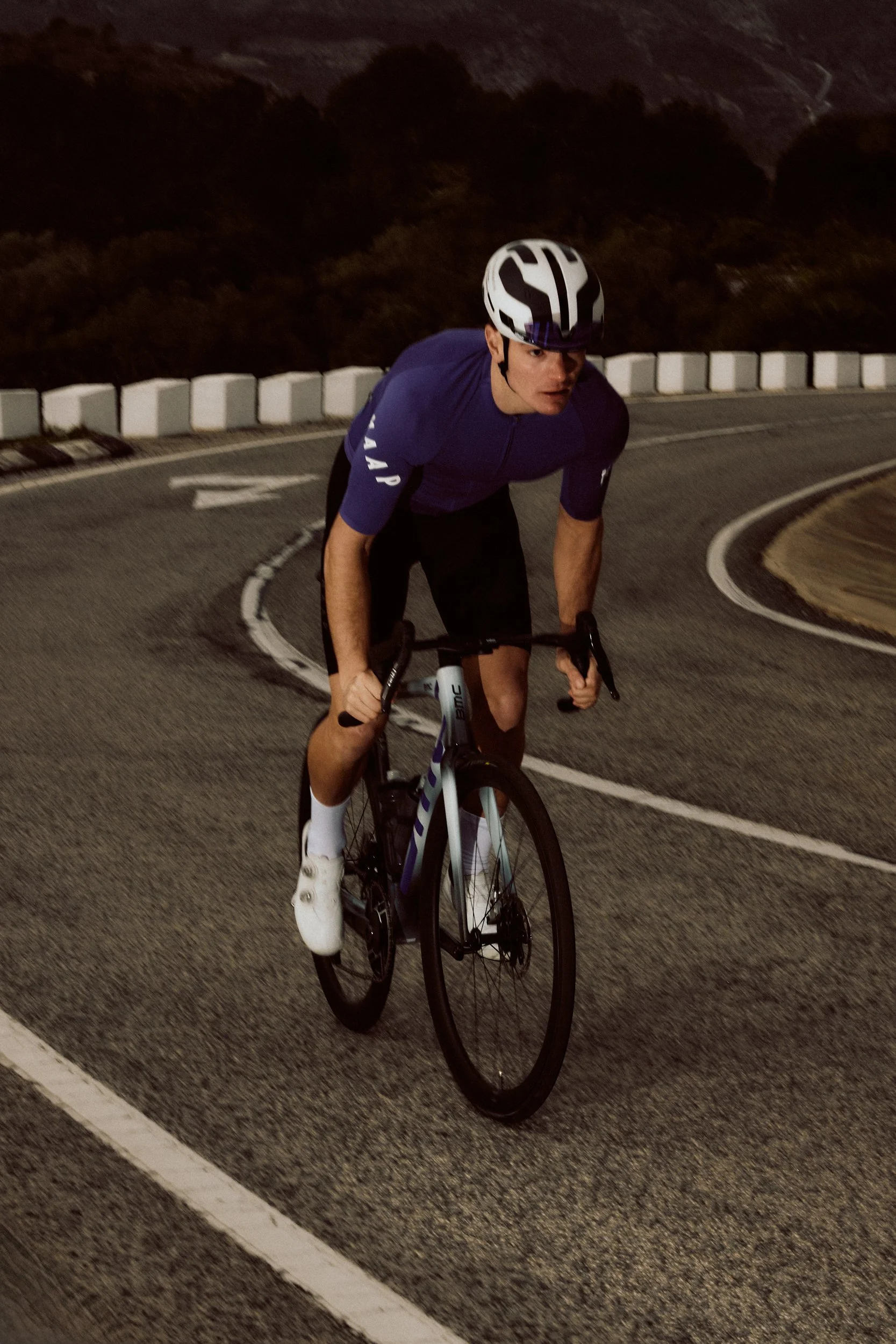 Teammachine SLR 01 Action L1336587_lukaspiel.jpg