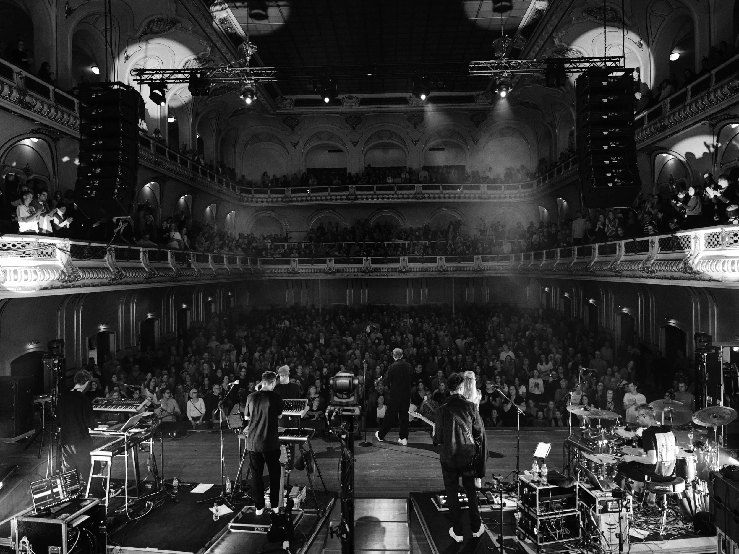 ANNZ_Tour26_Hamburg_L1540416_lukaspiel.jpg