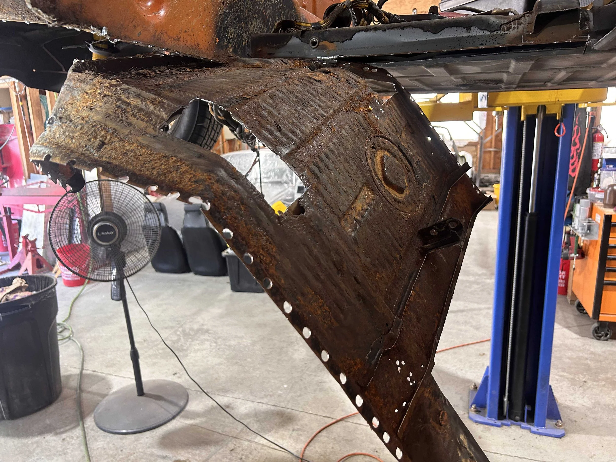 rusted-porsche-914-floor.jpeg