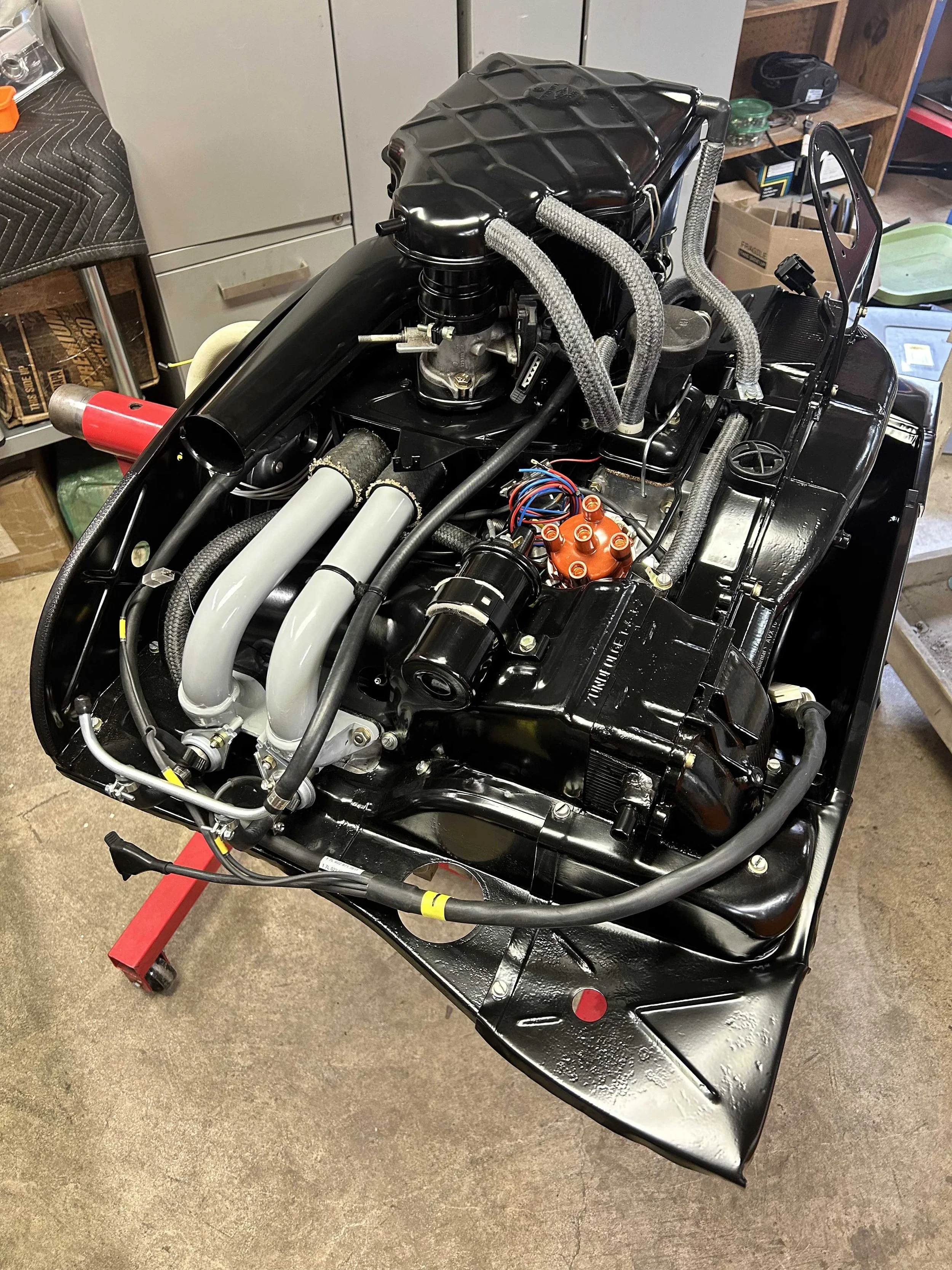 914-engine-dissasembled.jpeg
