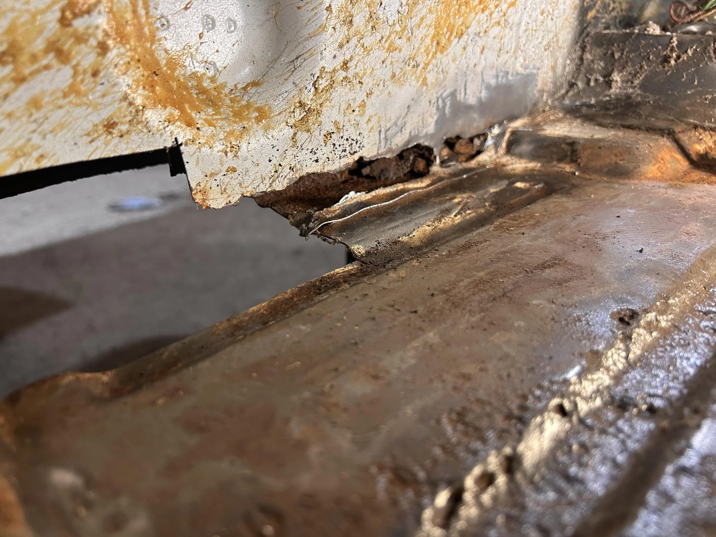 914-floor-frame-rust-repair.jpeg