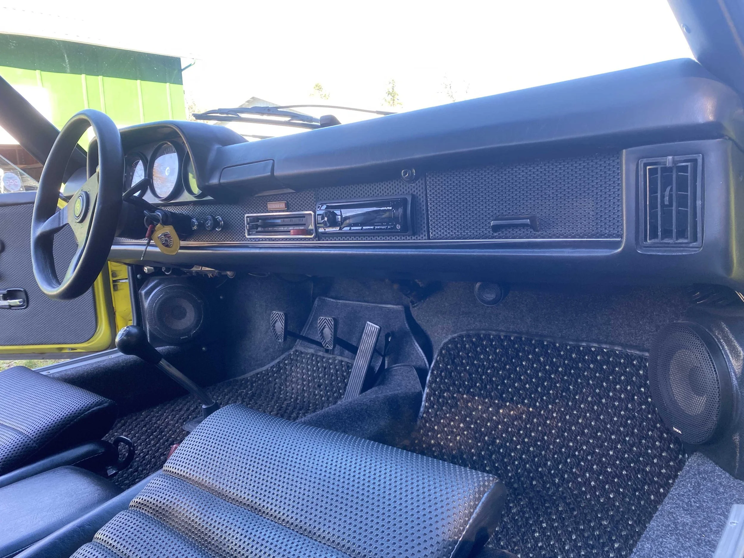 porsche-914-interior-restored.jpeg