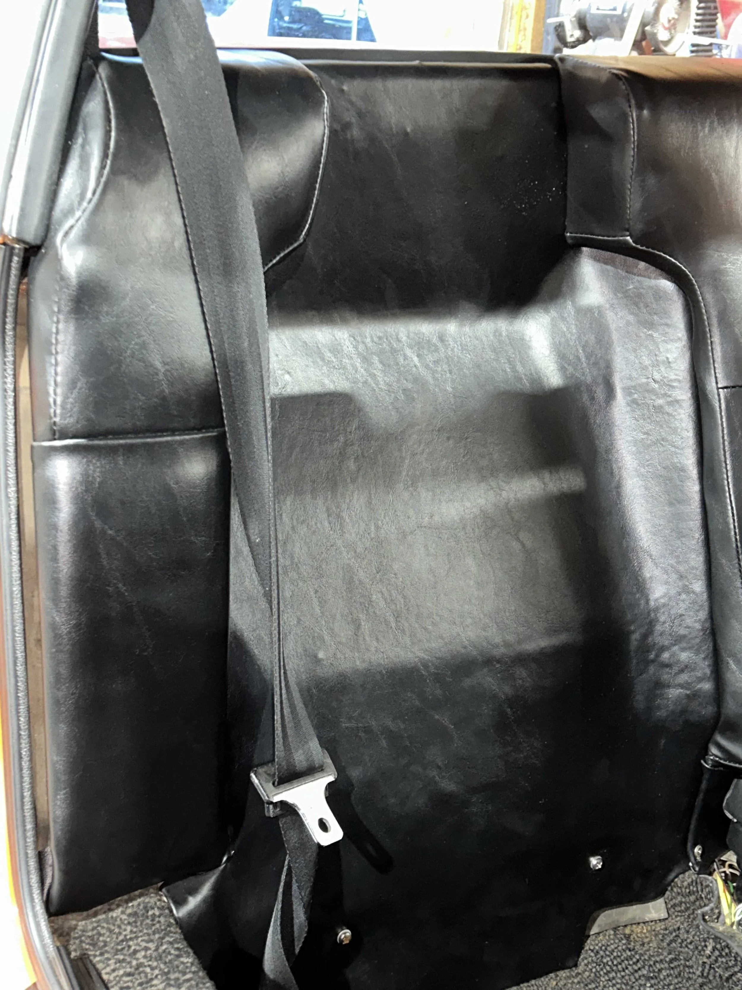 914-rear-interior-panel.jpeg