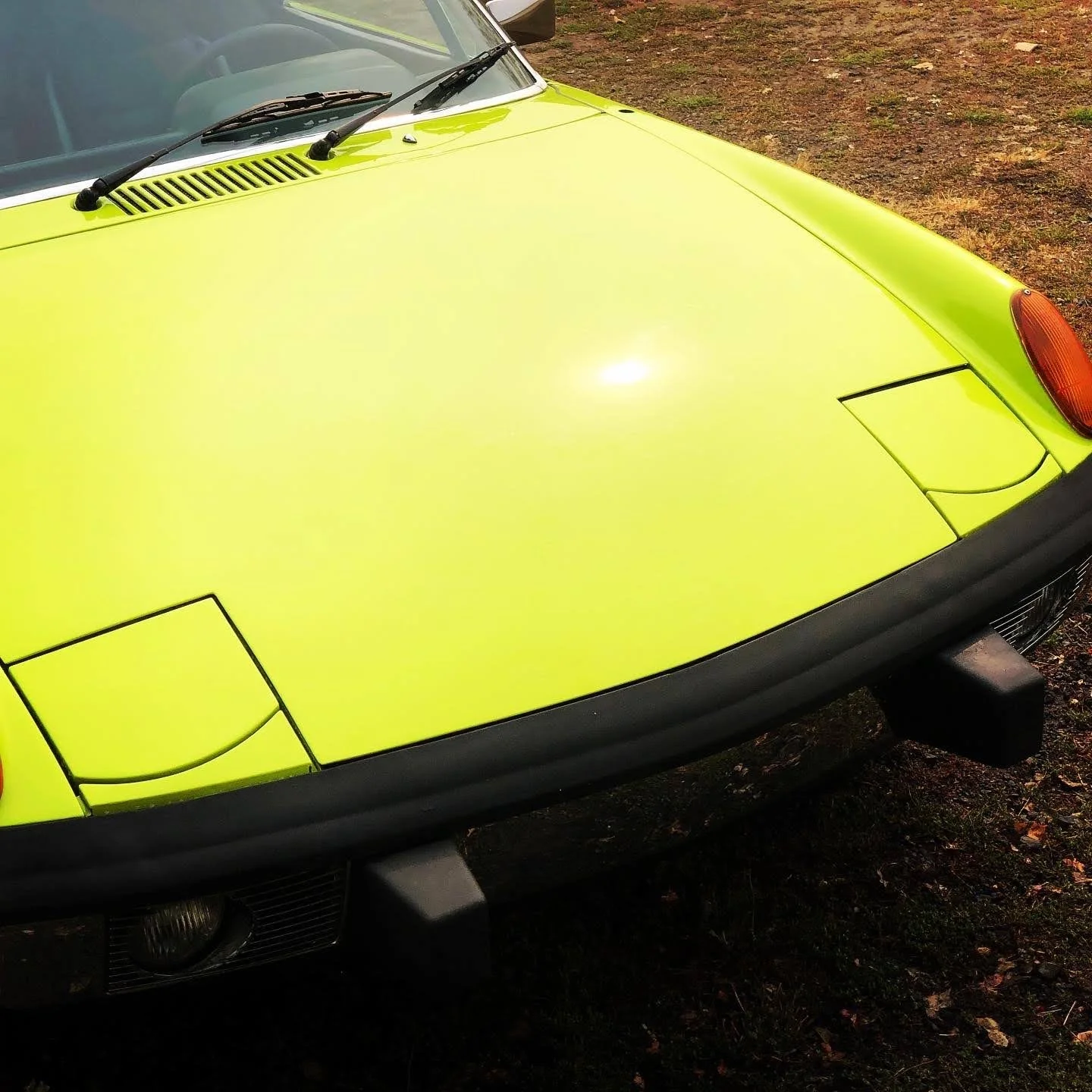 porsche-914-headlights-2.jpg
