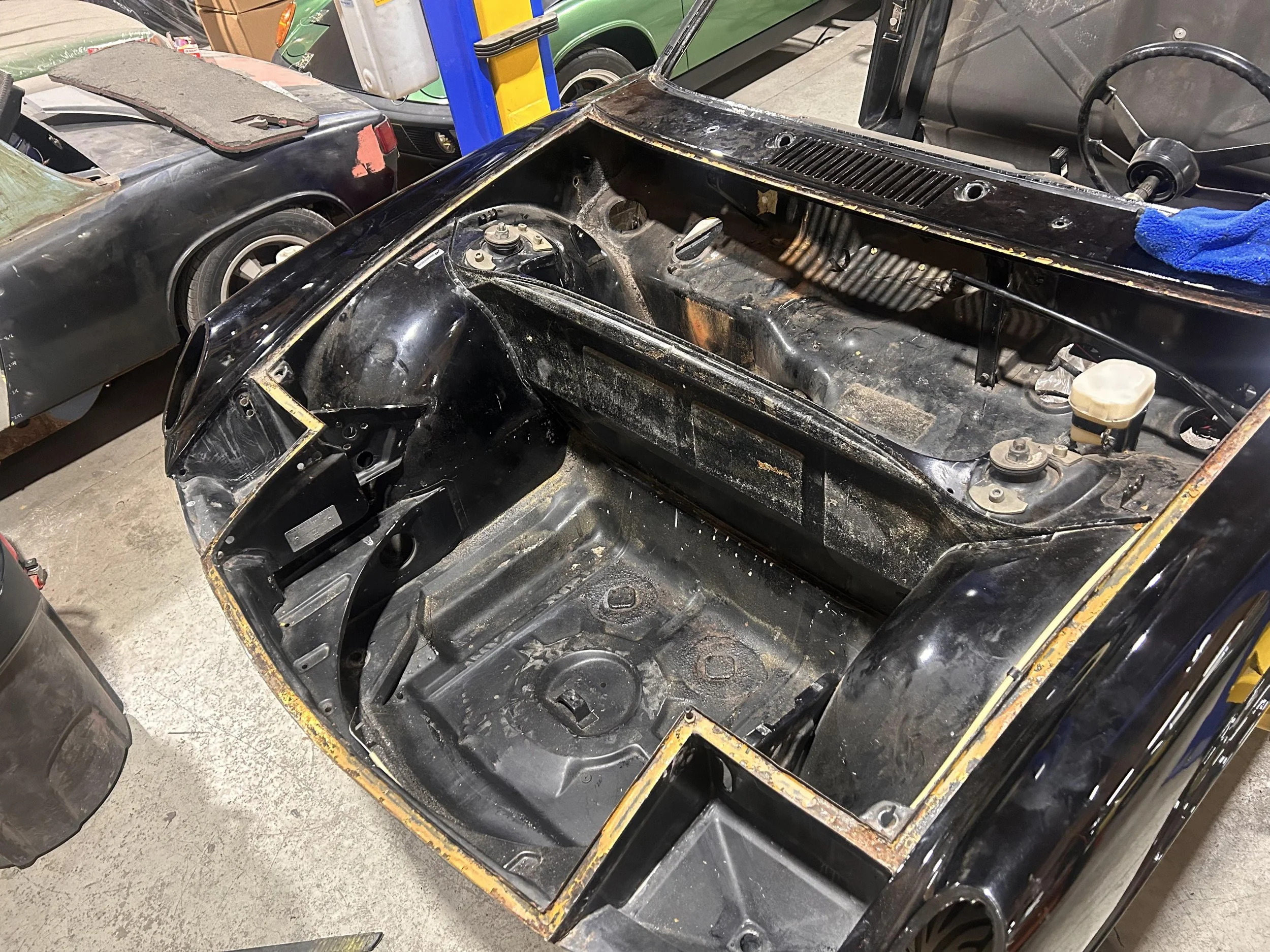 porsche-914-front-trunk-restoration.jpeg
