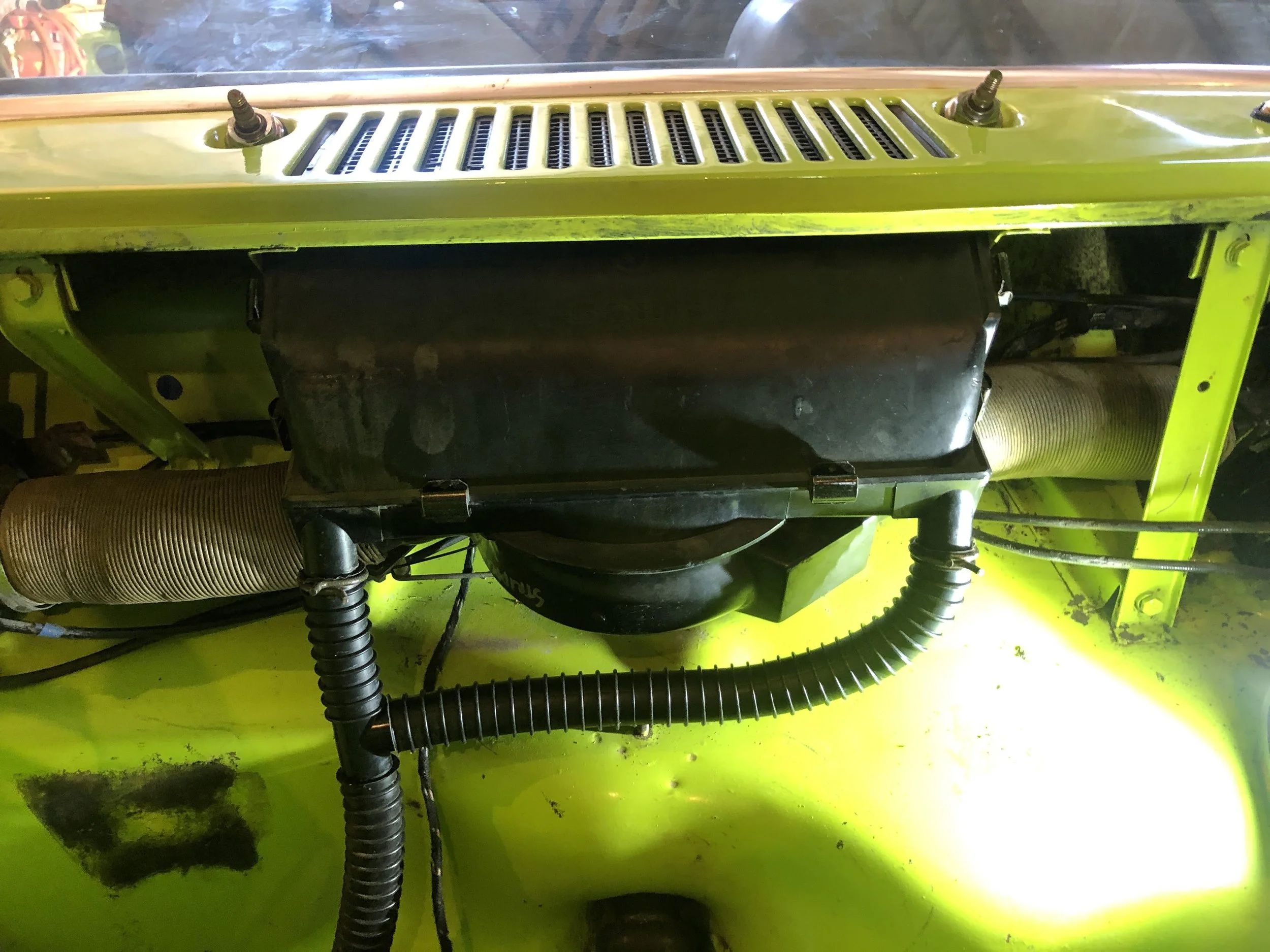 porsche-914-ac-heater-core.jpg