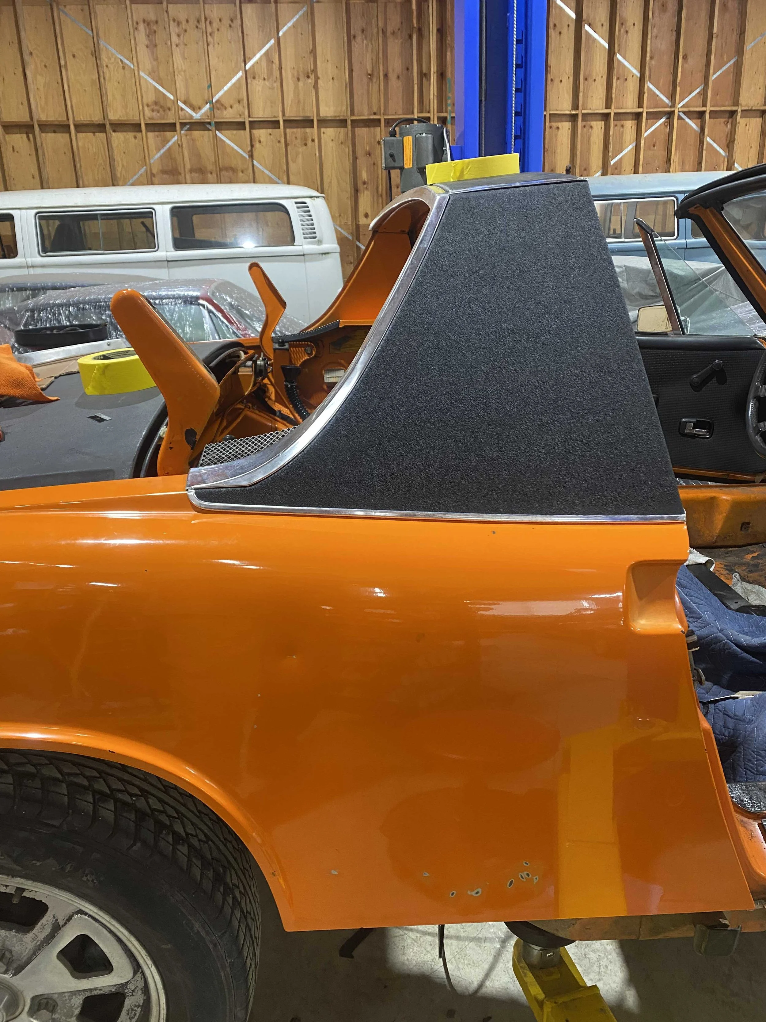 914-vinyl-roof-restoration.jpeg