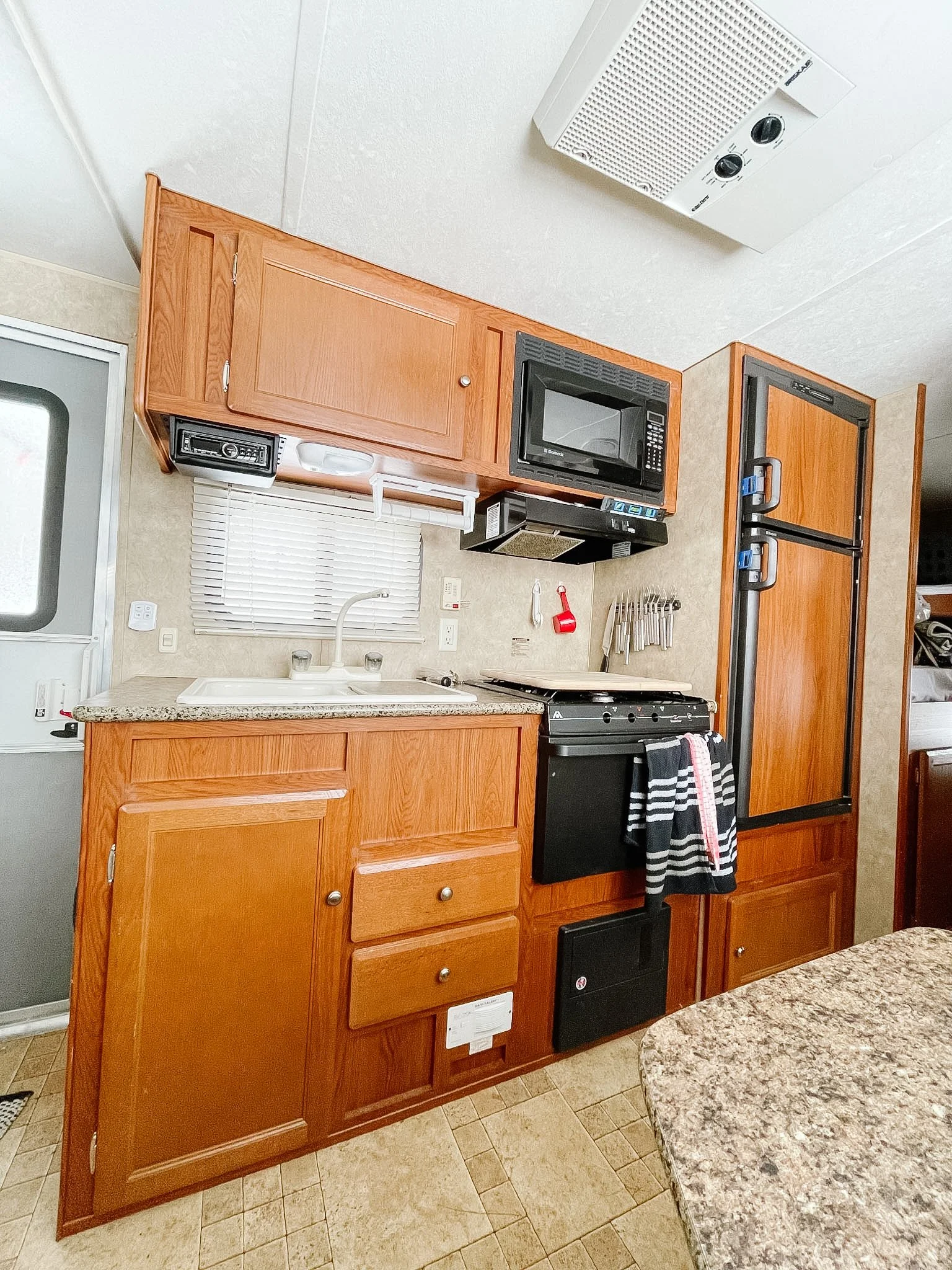 Kitchen before.jpg