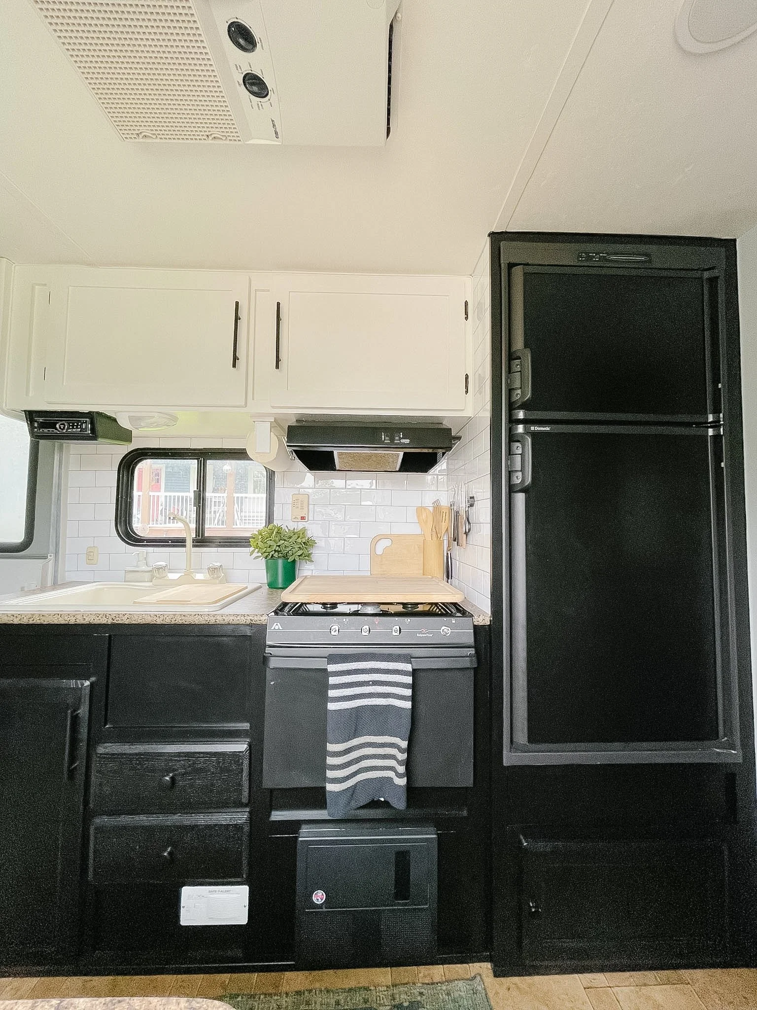 kitchen after 1.jpg