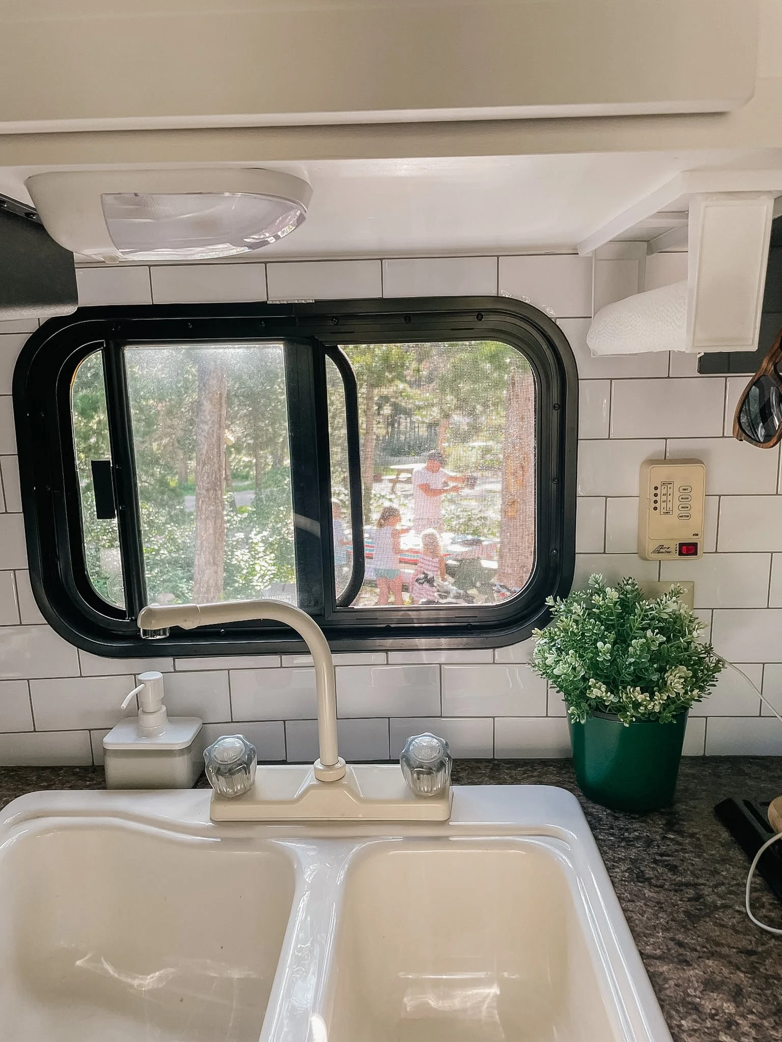 kitchen window.jpg