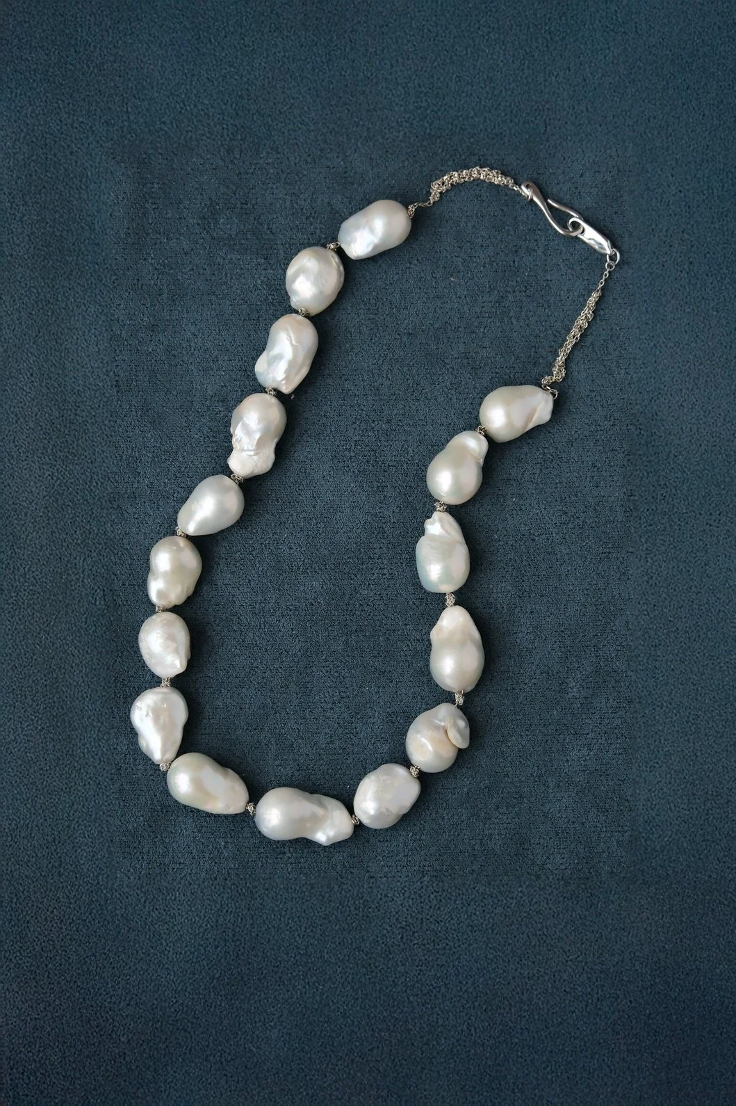Entwined pearl necklace1.jpg