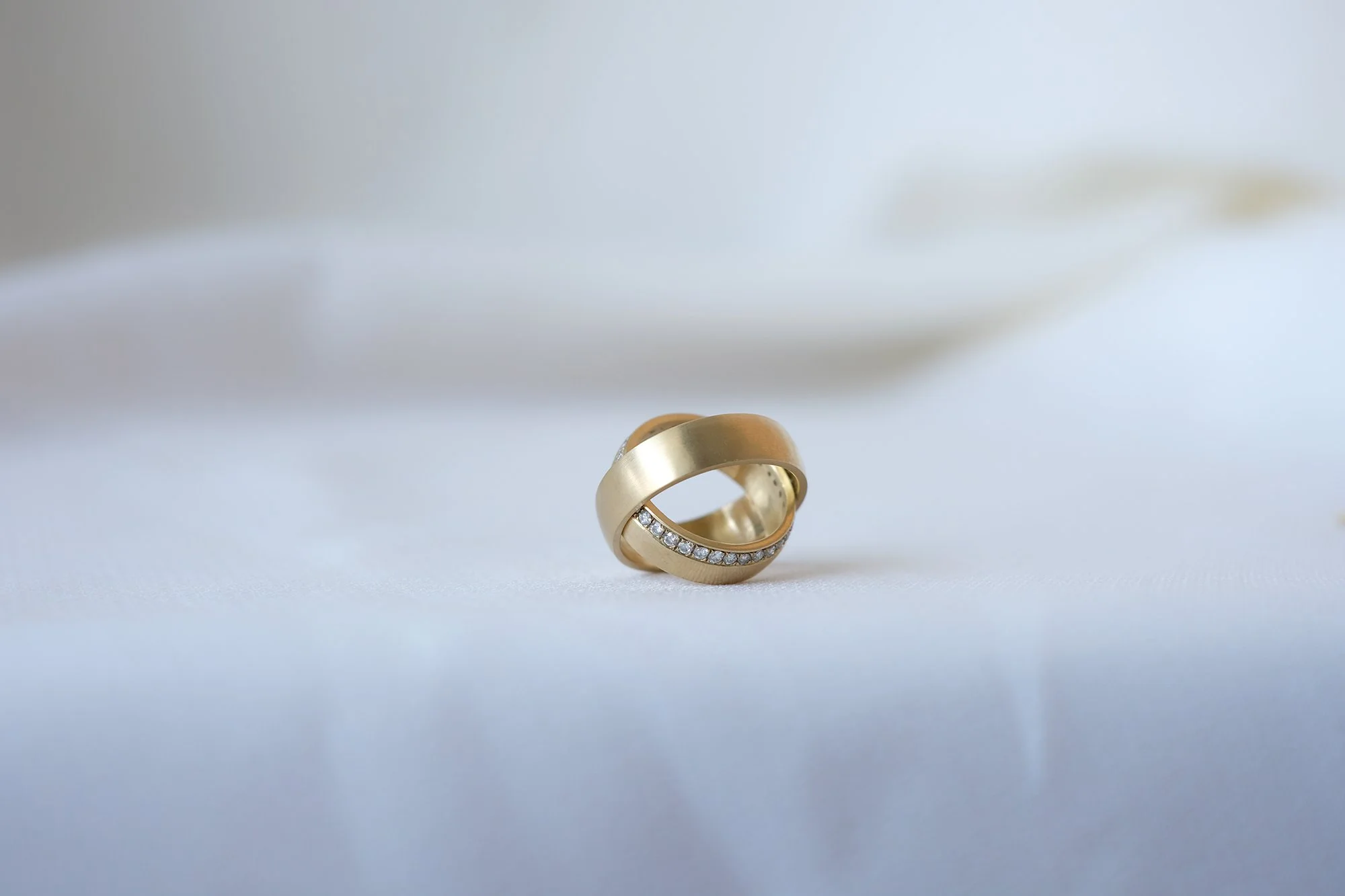 DiamondGoldDialogueRingByBelindaChang9.jpg