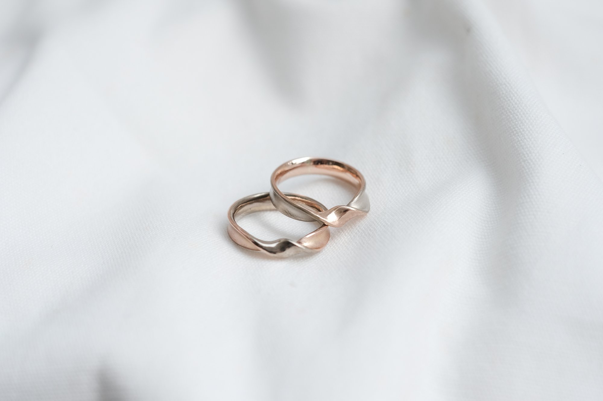 Double Flow Ring by Hugo Yeung 04 copy.jpg