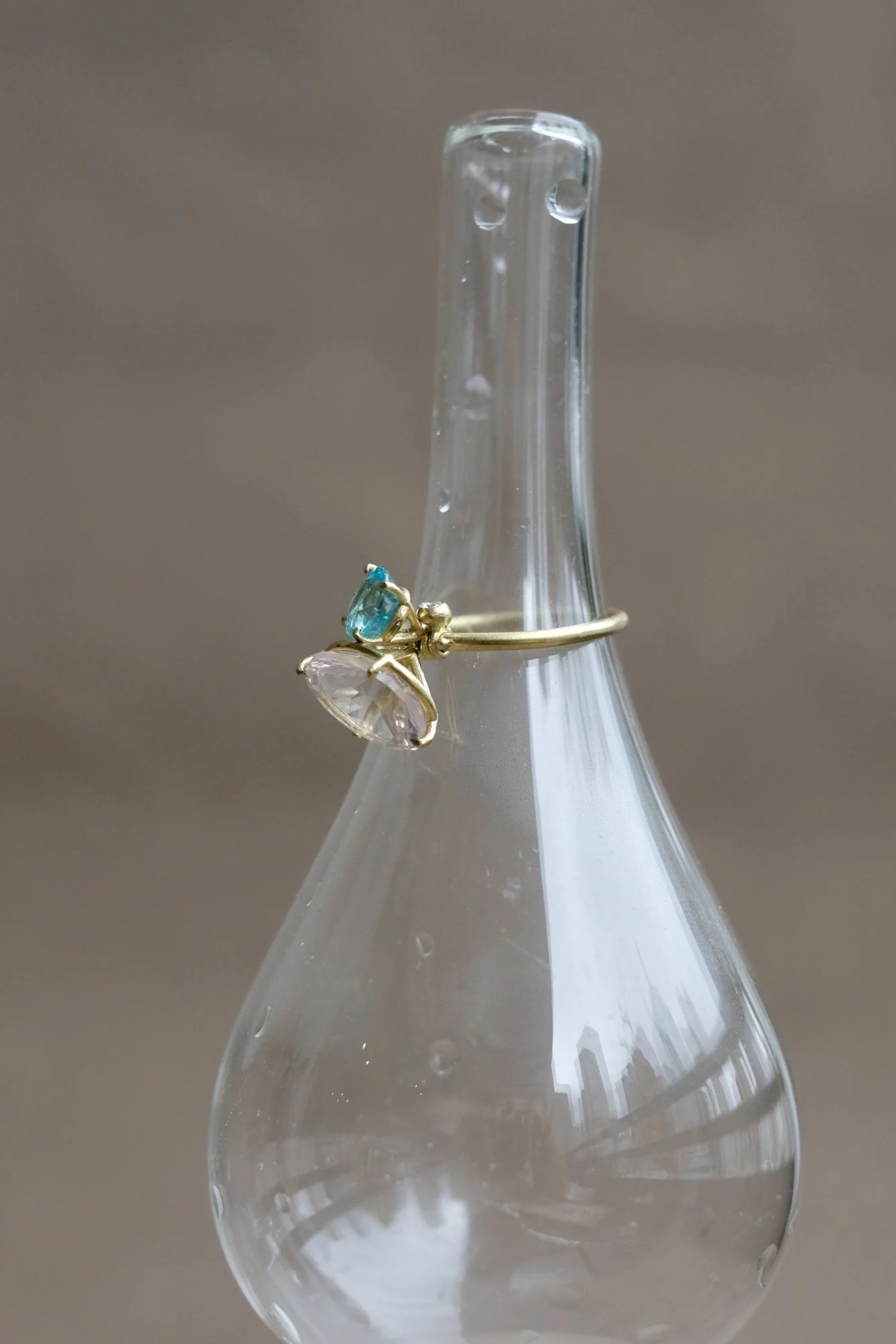 Apatite and Rose Quartz Pirouette Ring by Belinda Chang 05.jpg