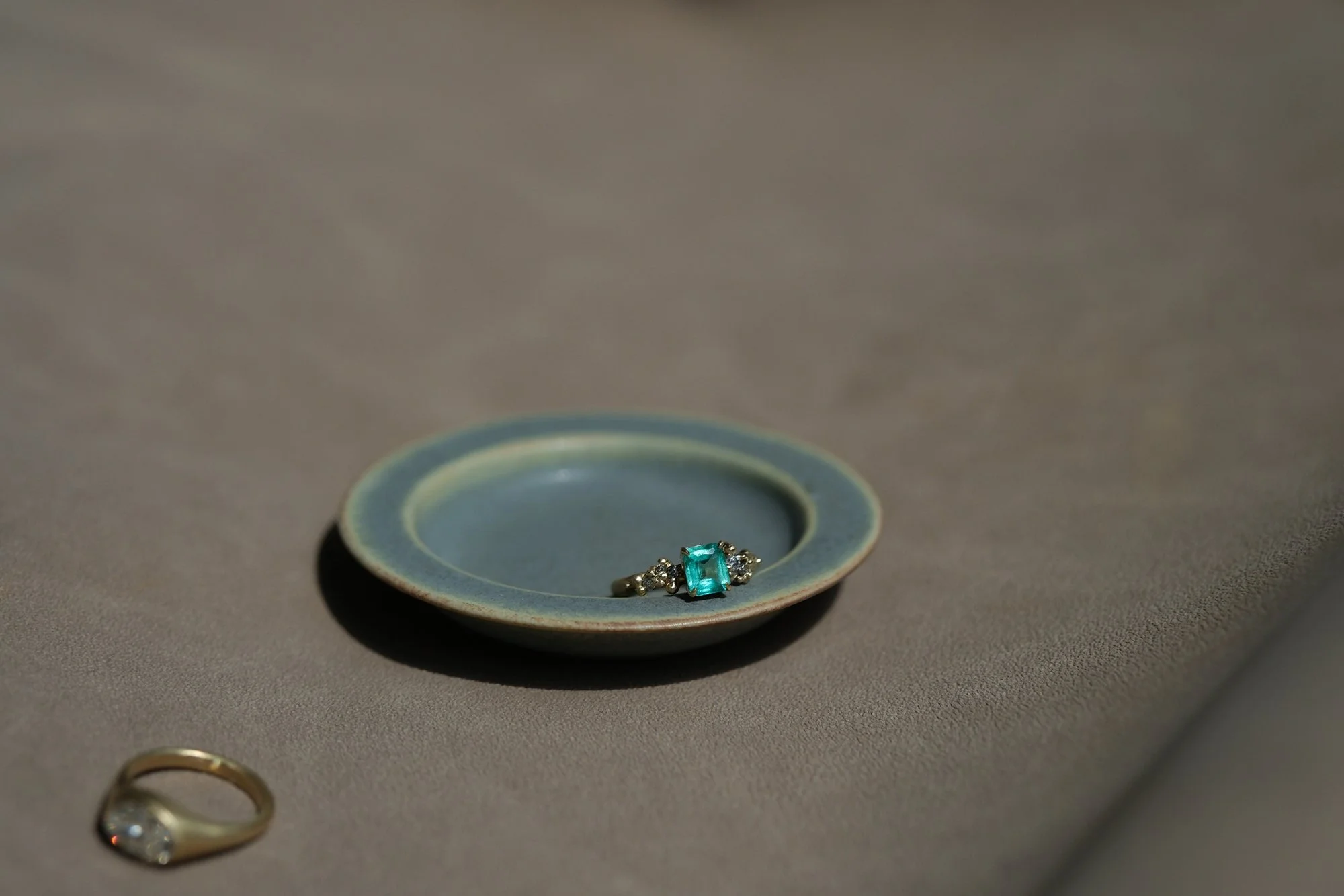 Emerald Stella Ring ii by Belinda Chang 05.jpg