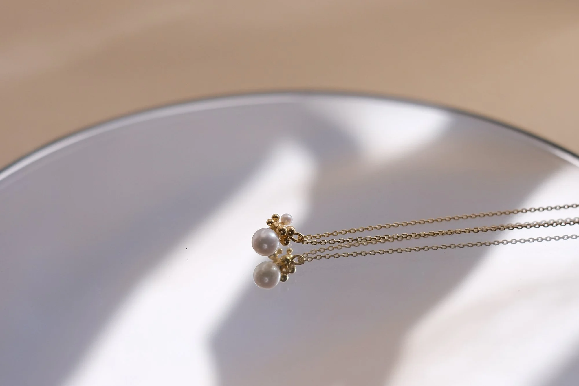 Bubbling Sensations Pendant by Belinda Chang 02 copy.jpg