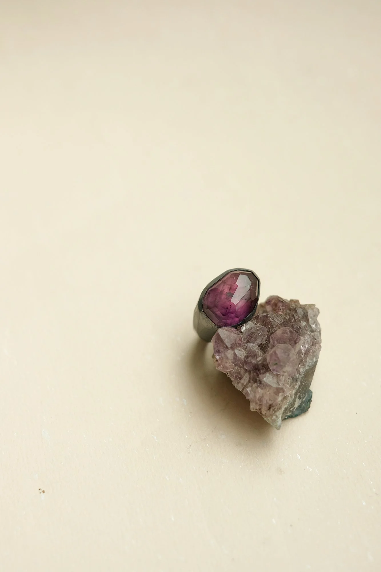 Amethyst Boulder Ring by Belinda Chang 03 copy.jpg