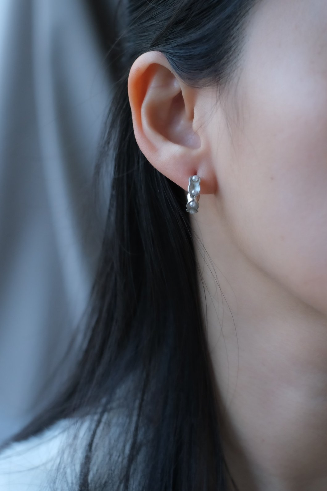 PortraitEarringsIbyPearlLee.jpg