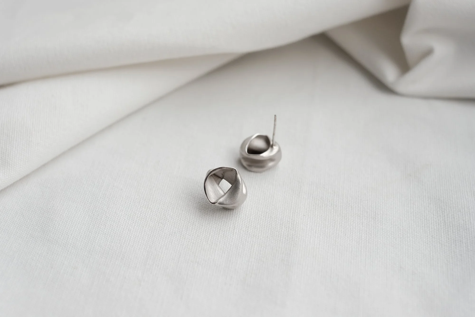 Crush Hollow Studs by Pearl Lee 03.jpg