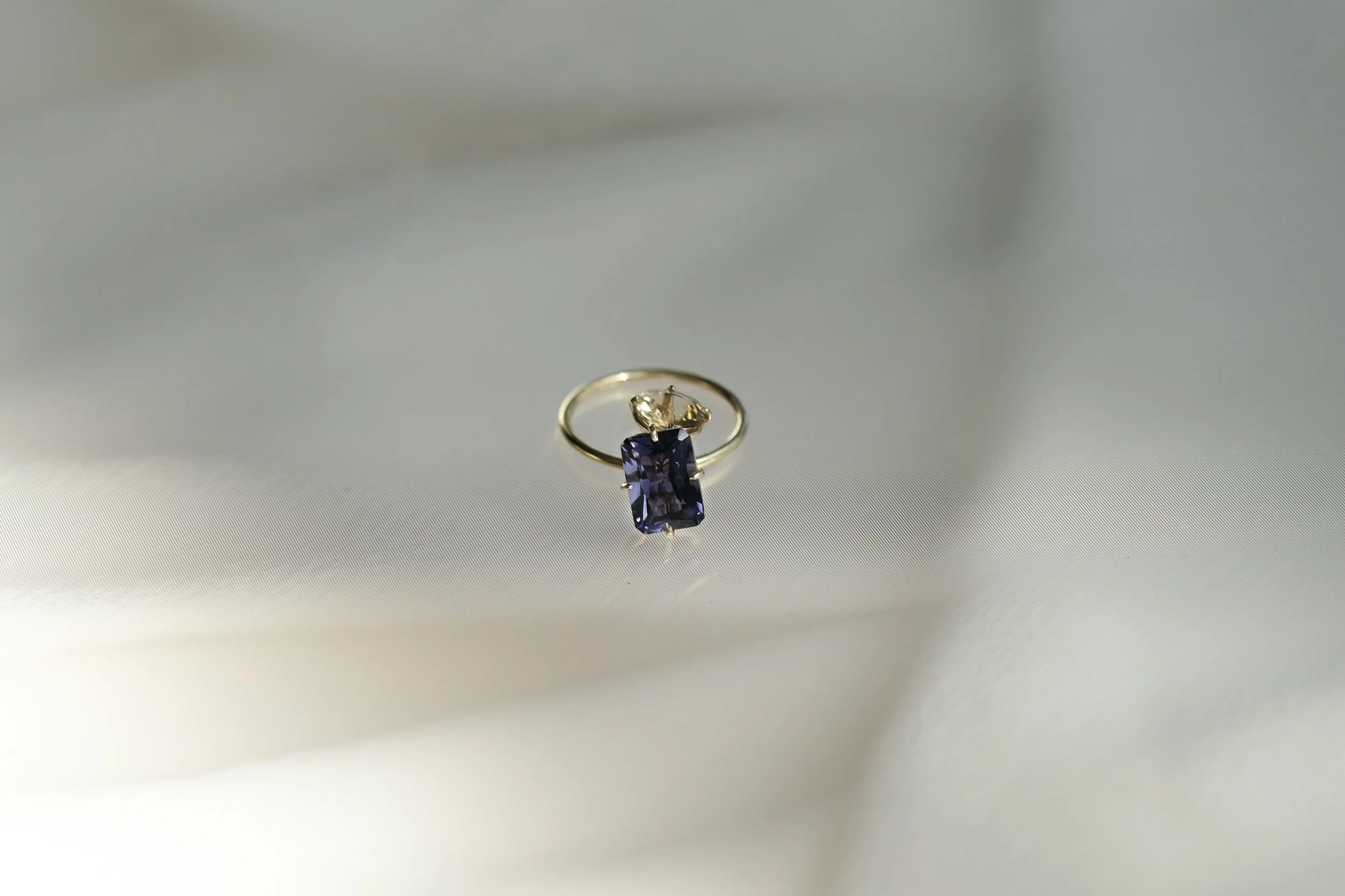 purple iolite yellow Beryl Pirouette ring 1 By Belinda Chang.jpg