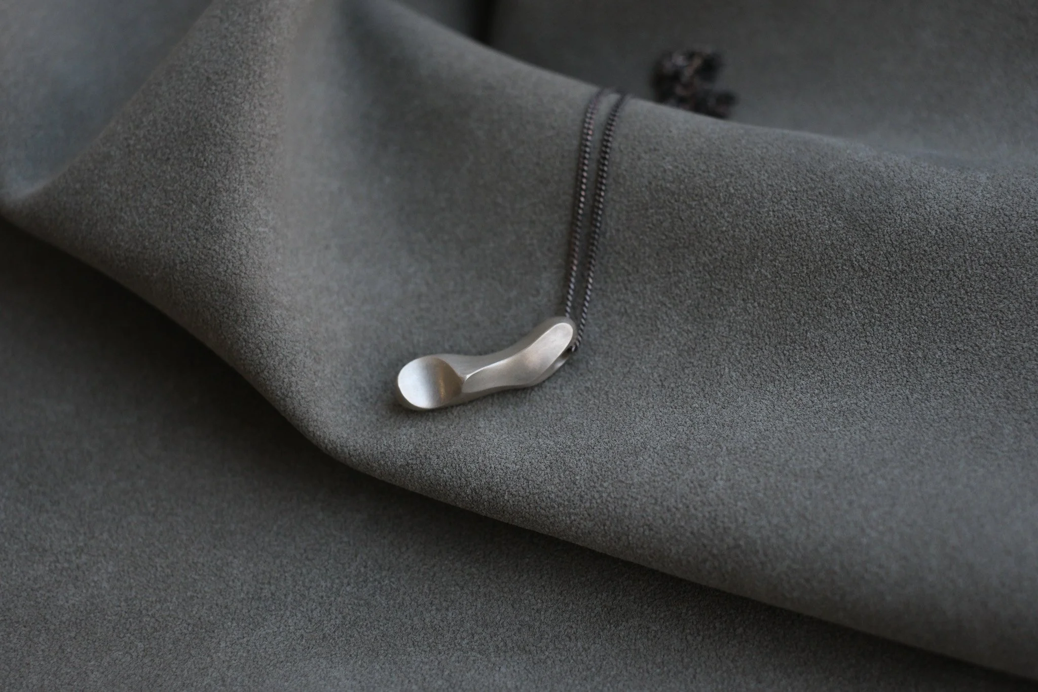 Wa Necklace by Long DUST4.jpg