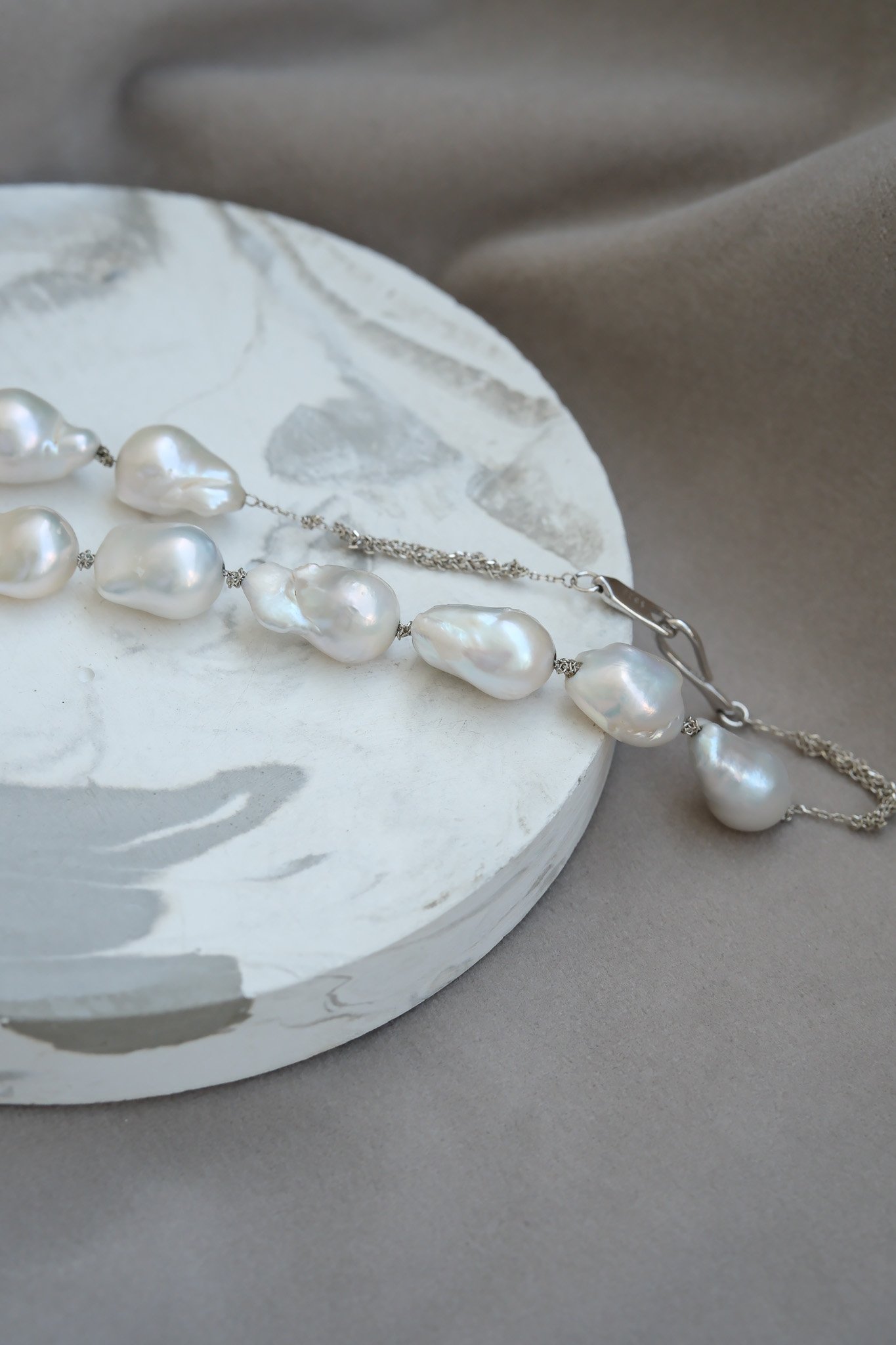 EntwinedPearlNecklace byBelindaChang4.jpg