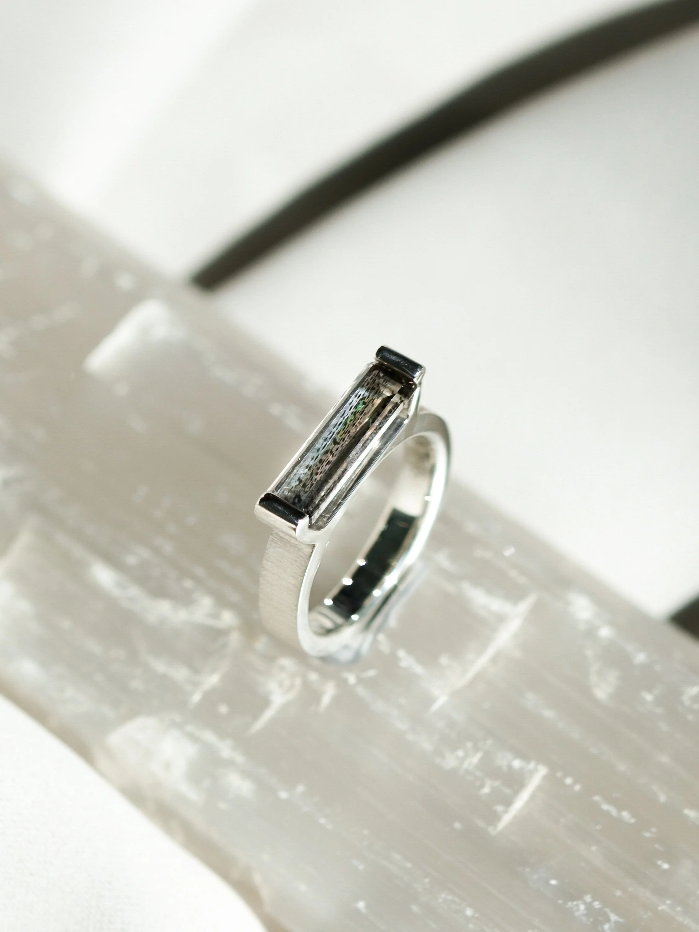 Glimpse Ring By Shirley Yu