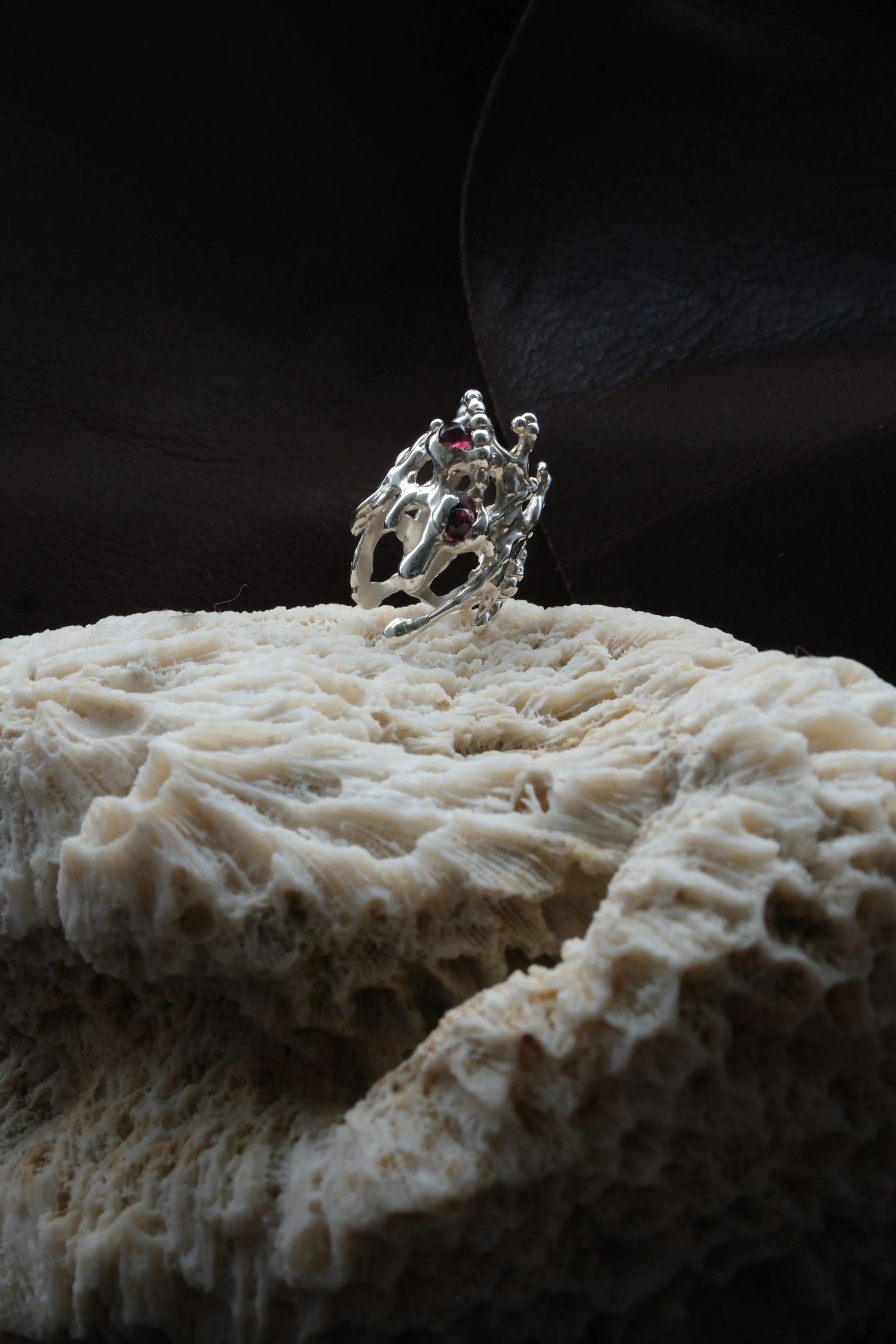 Unda Ring by Luna Wong2.jpg