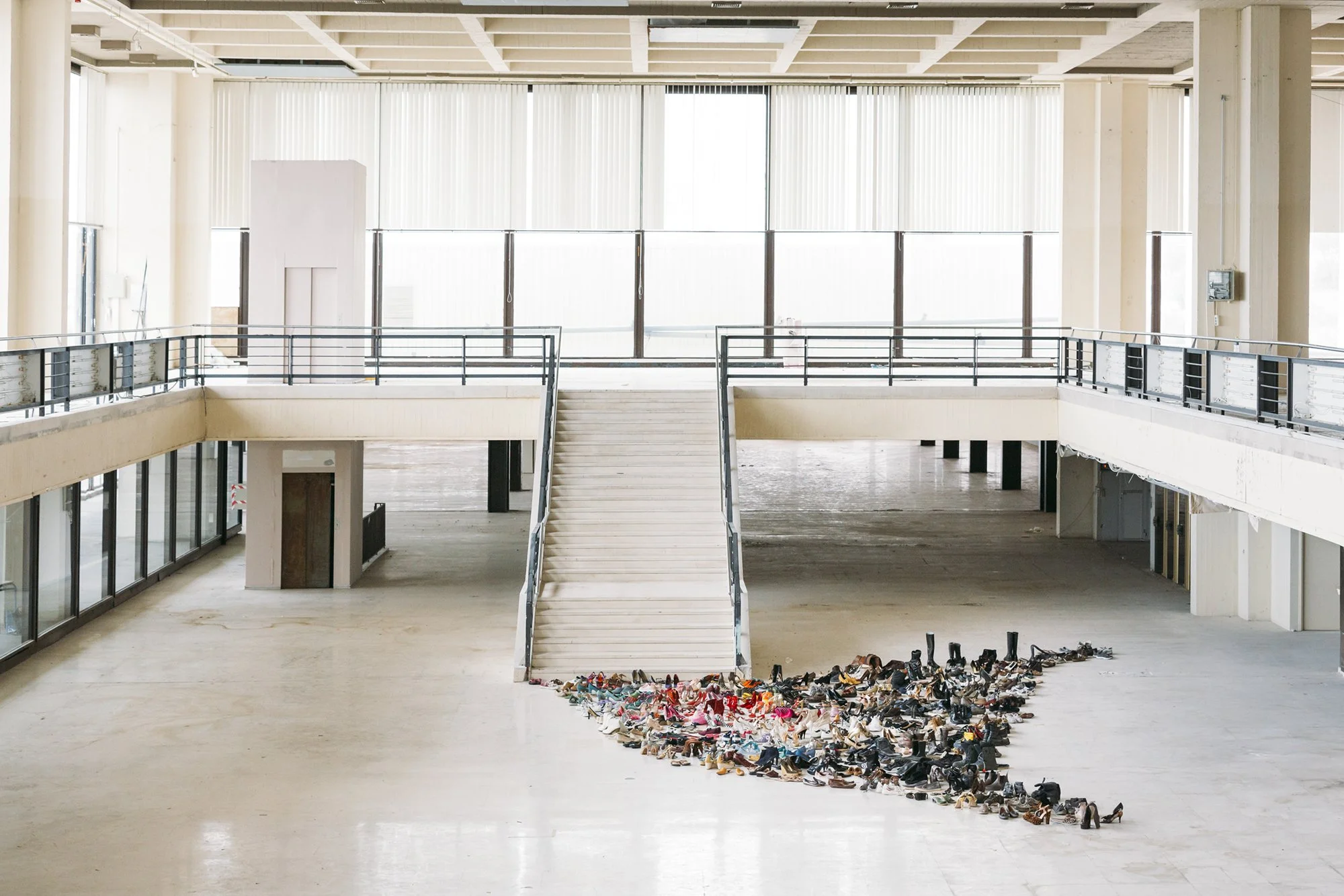 IDENTITY IN BETWEEN-RUNONART-MARIANNA KAVALLIERATOS_2.jpg