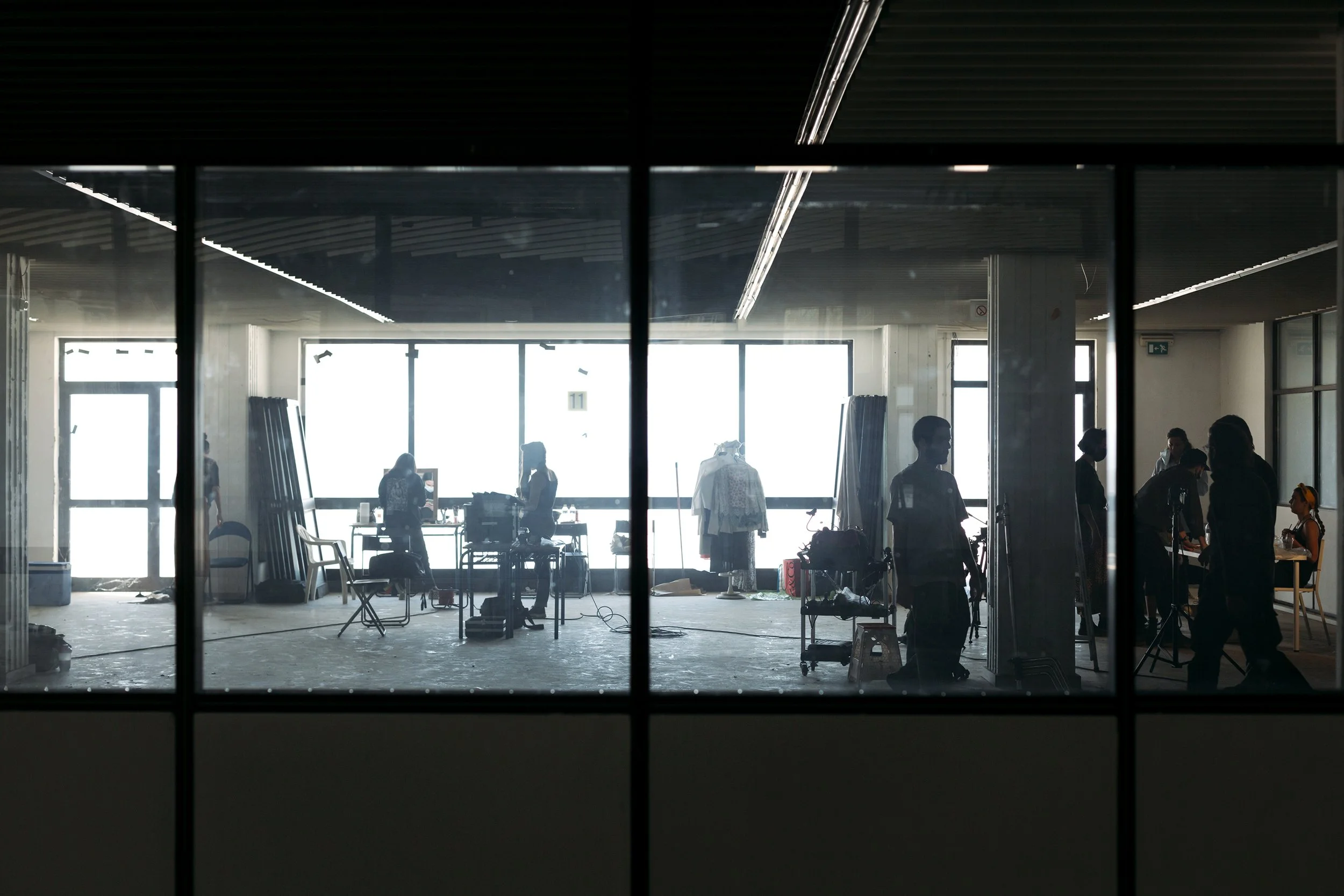 BACKSTAGE1.jpg