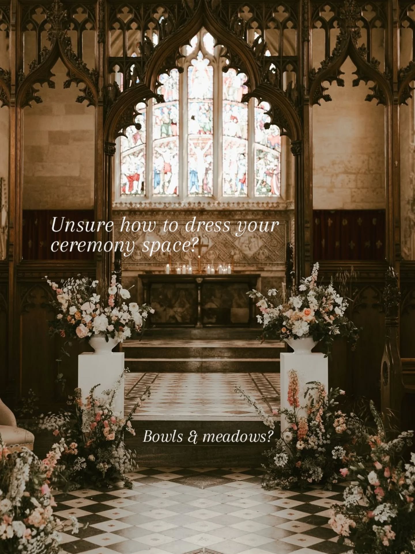 Are you struggling to decide how you want your ceremony space to look? Perhaps you want loads of flowers but can't decide what's best or maybe you want to keep it minimal? 

Here are some Indy Bloom weddings with different ceremony set ups to give yo