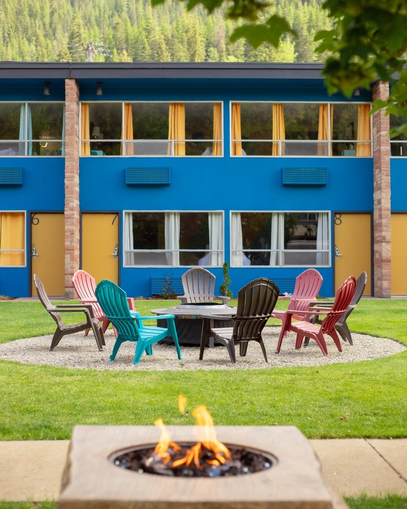 Lawn goals: lush, laid-back, and lit. Our firepit is the heart of the Stardust lawn&mdash;where stories unfold, marshmallows roast, and mountain air meets crackling flames. 

Come for the adventure, stay for the s&rsquo;mores. 
#FiresideFeels #LawnVi